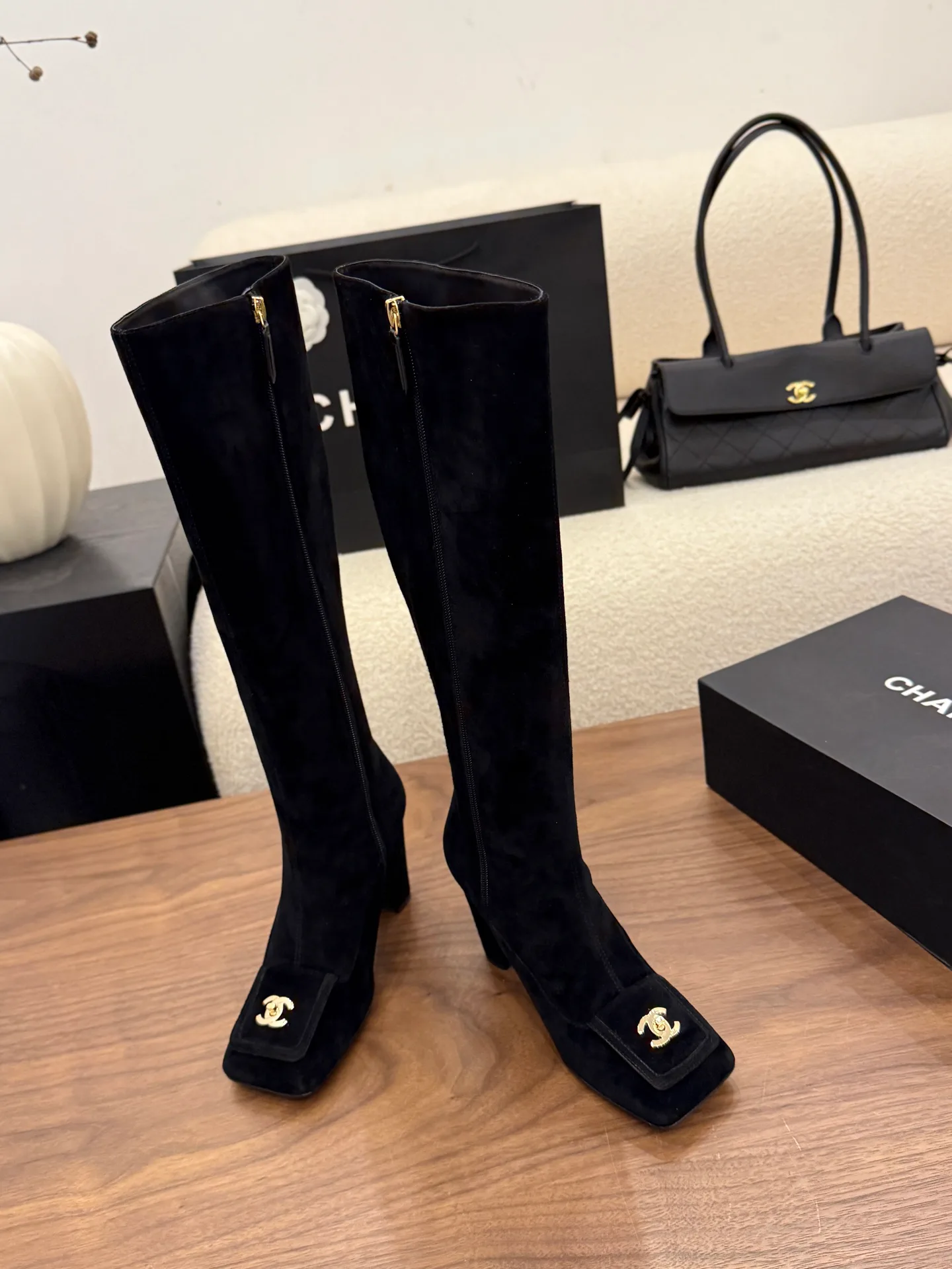 Women's Boots CHANEL 18440768