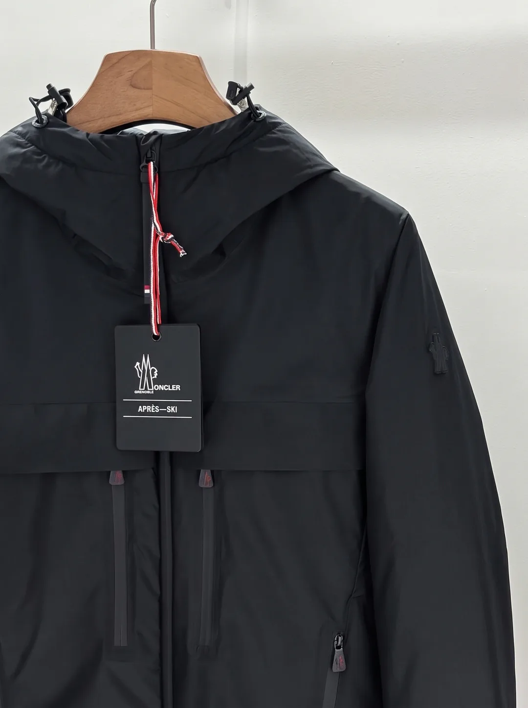 Куртки И Пуховики Мужские Moncler 18596617
