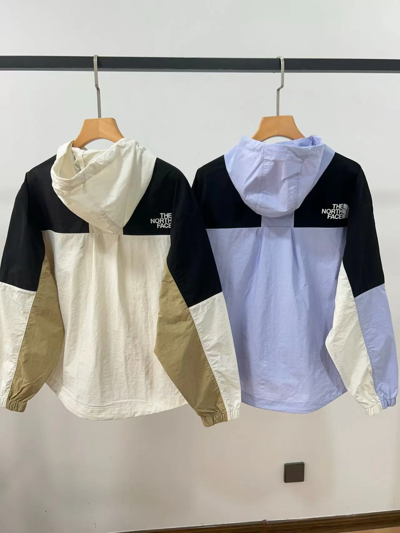 Women's Jackets And Down Jackets THE NORTH FACE 18339900