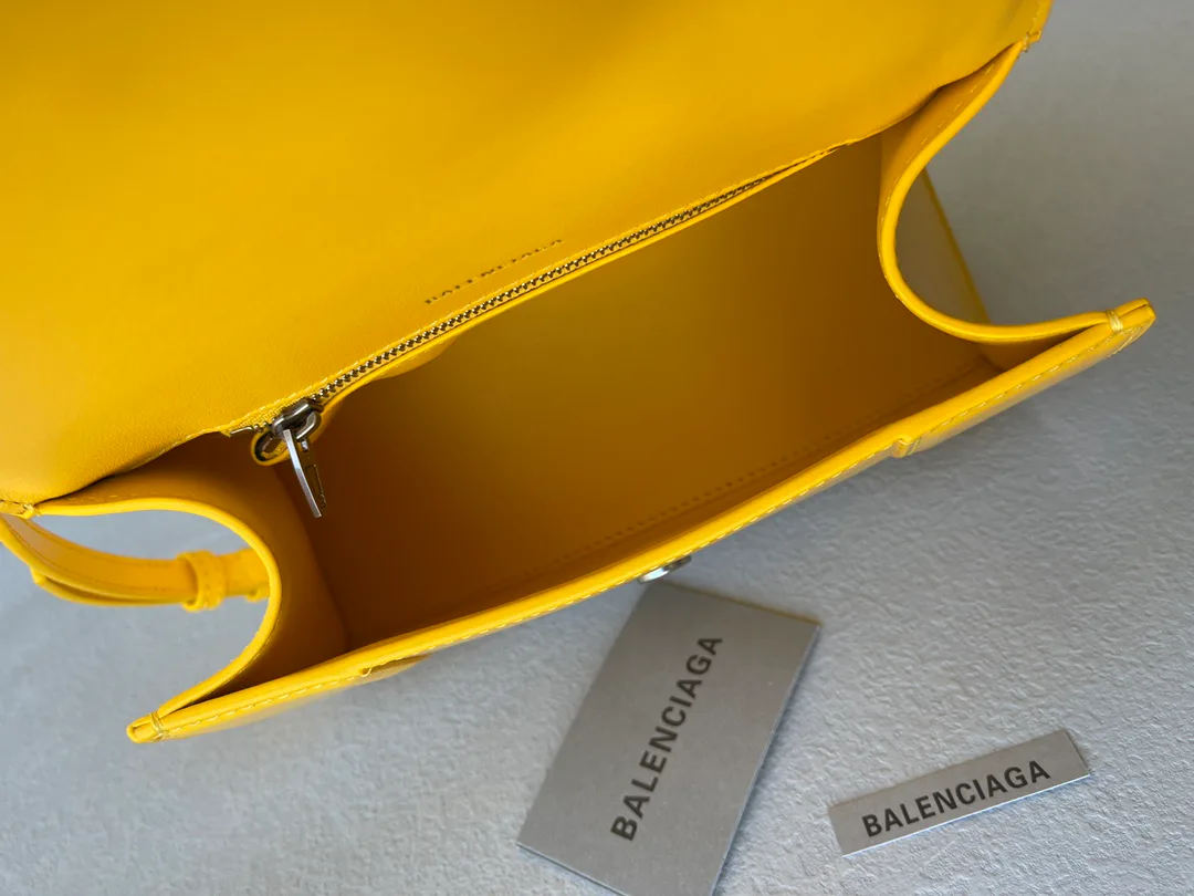 Классические Сумки Женские Balenciaga 18619529