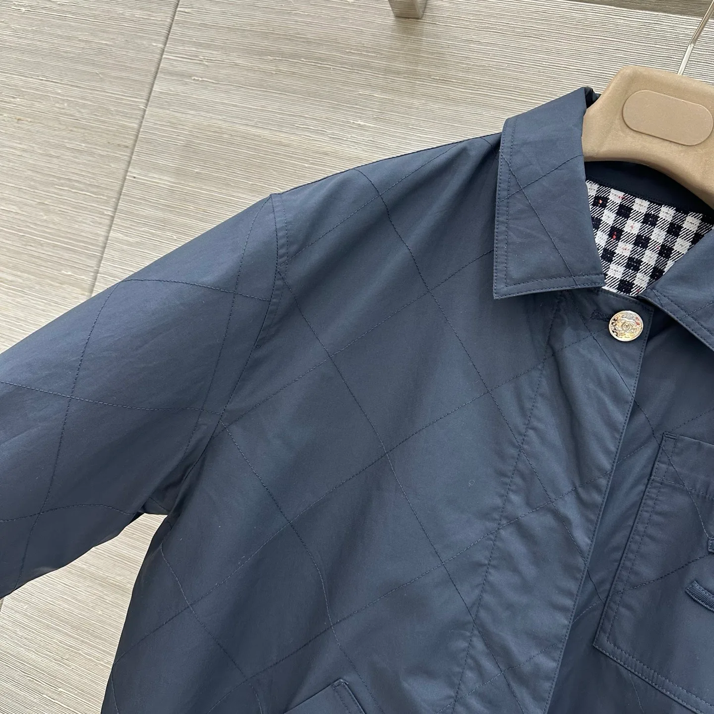 Women's Jackets And Down Jackets CHANEL 18113650
