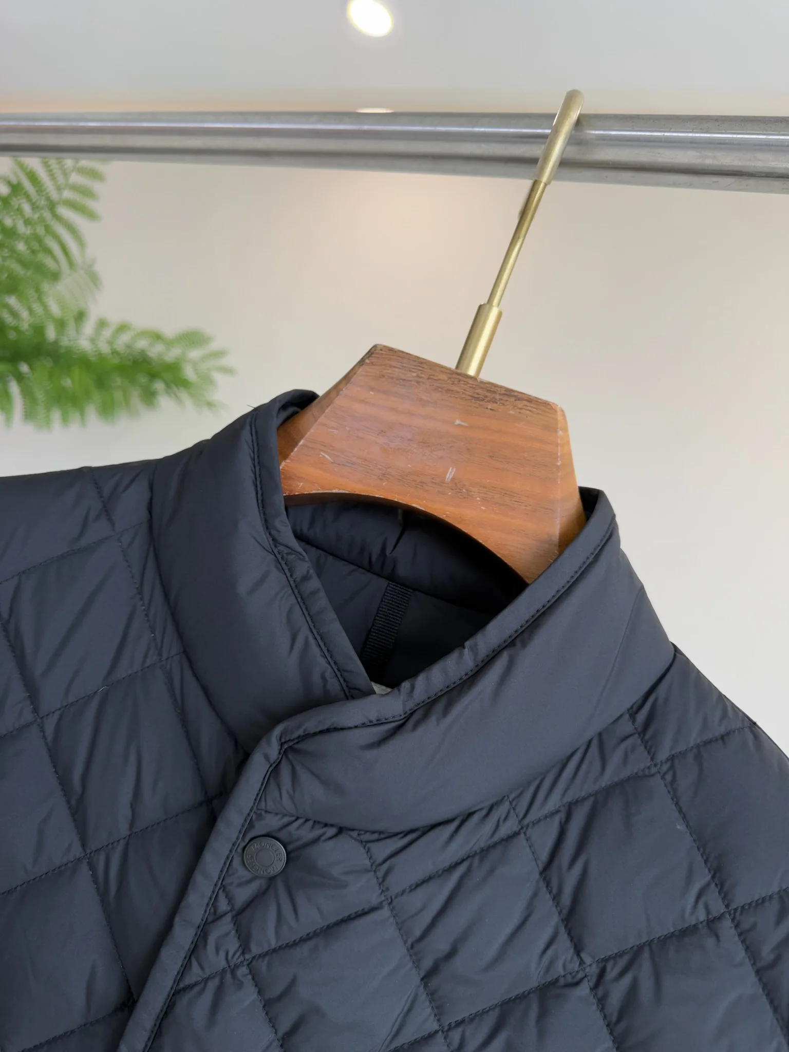 Men's Jackets And Down Jackets MONCLER 18084740