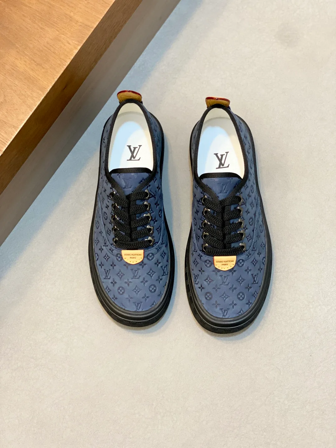 Кроссовки Мужские Louis Vuitton 18641940