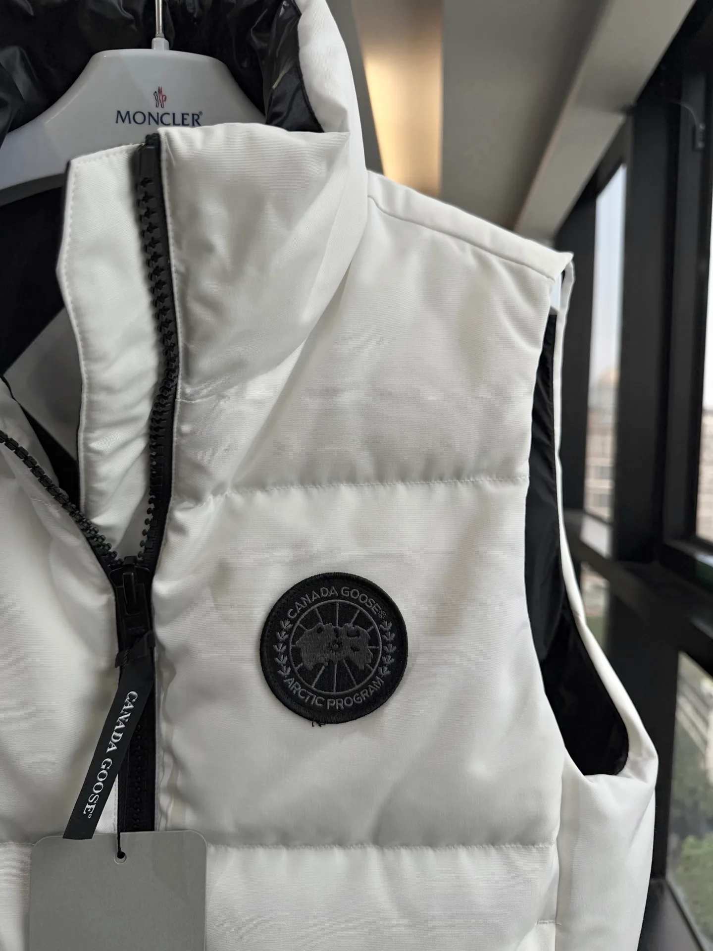 Women's Vests CANADA GOOSE 18336509