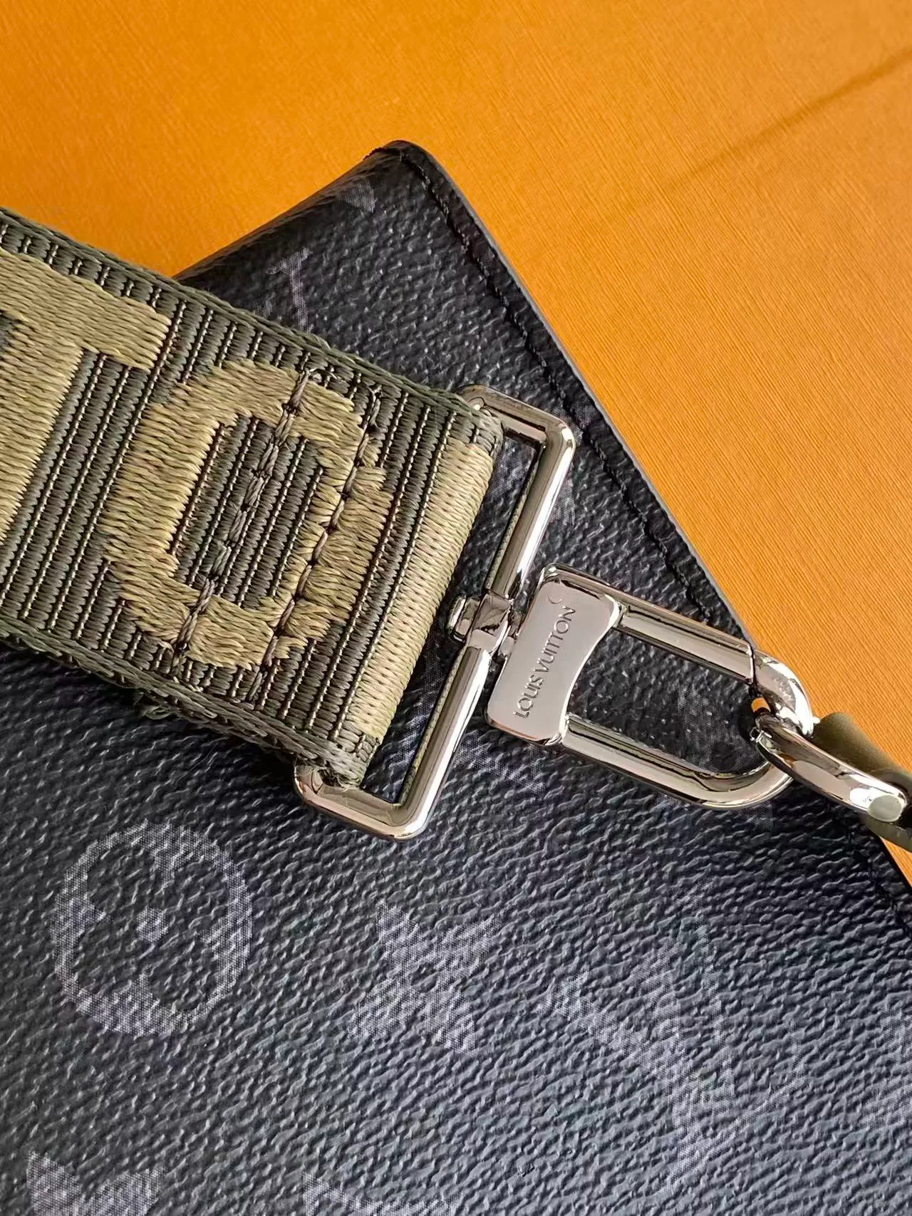 Women's Shoulder Bags LOUIS VUITTON 17904113