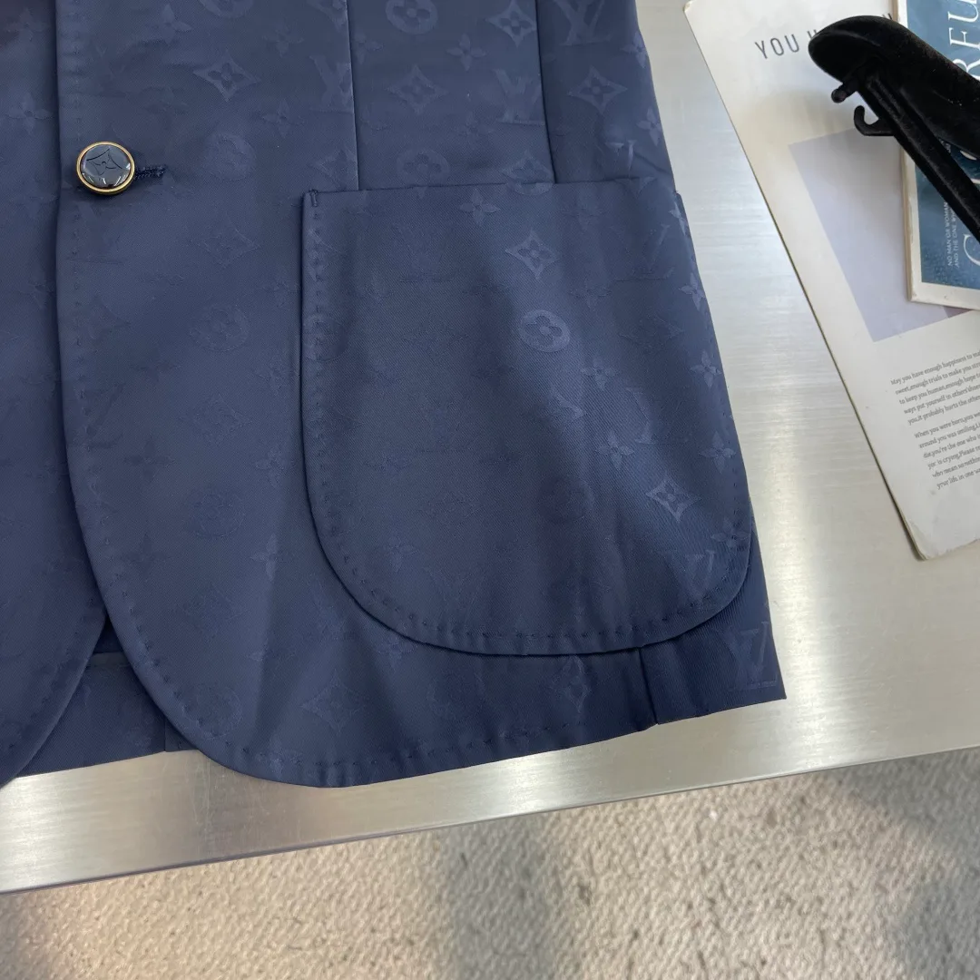 Men's Blazers LOUIS VUITTON 18320157