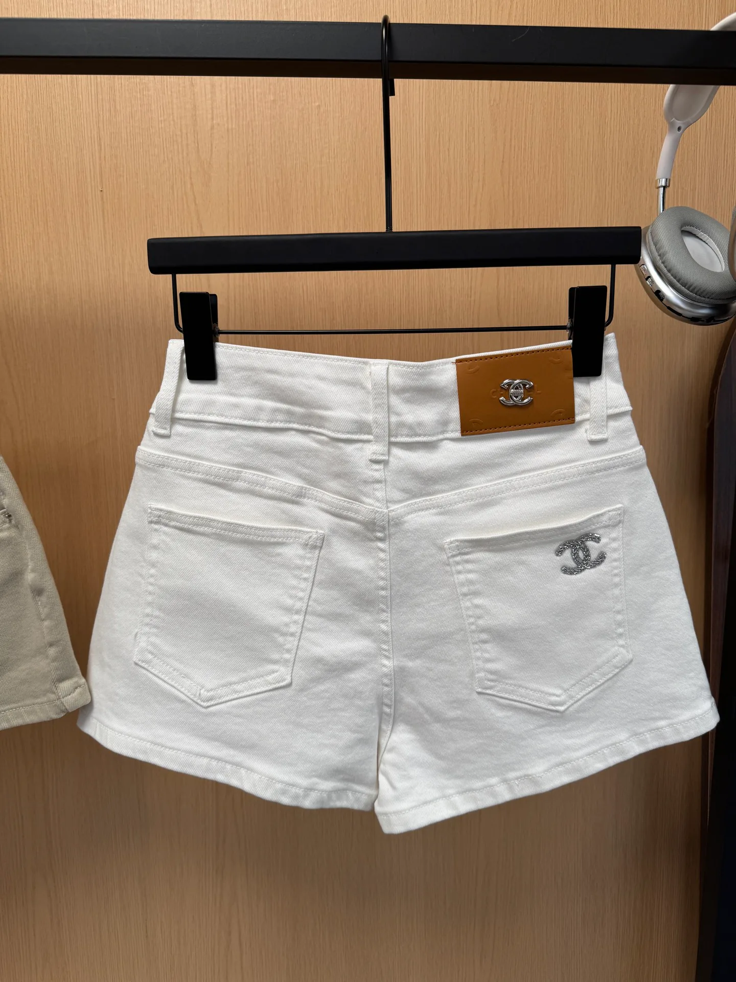 Women's Shorts CHANEL 17039527