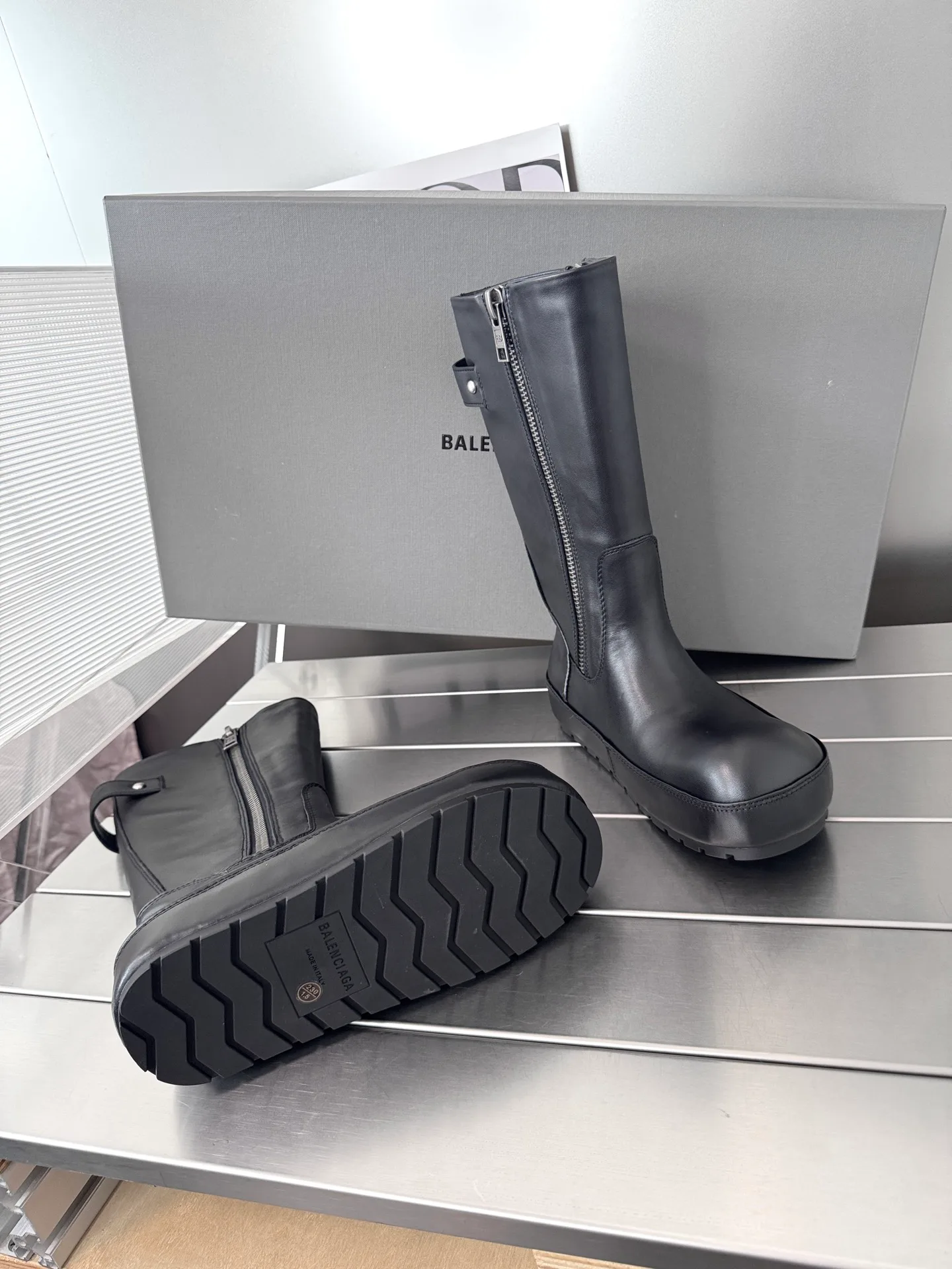 Women's Boots BALENCIAGA 18152287