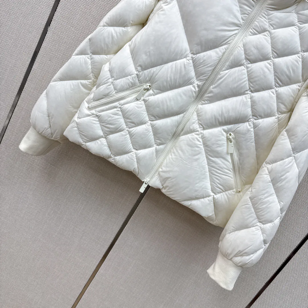 Women's Jackets And Down Jackets BURBERRY 18108276