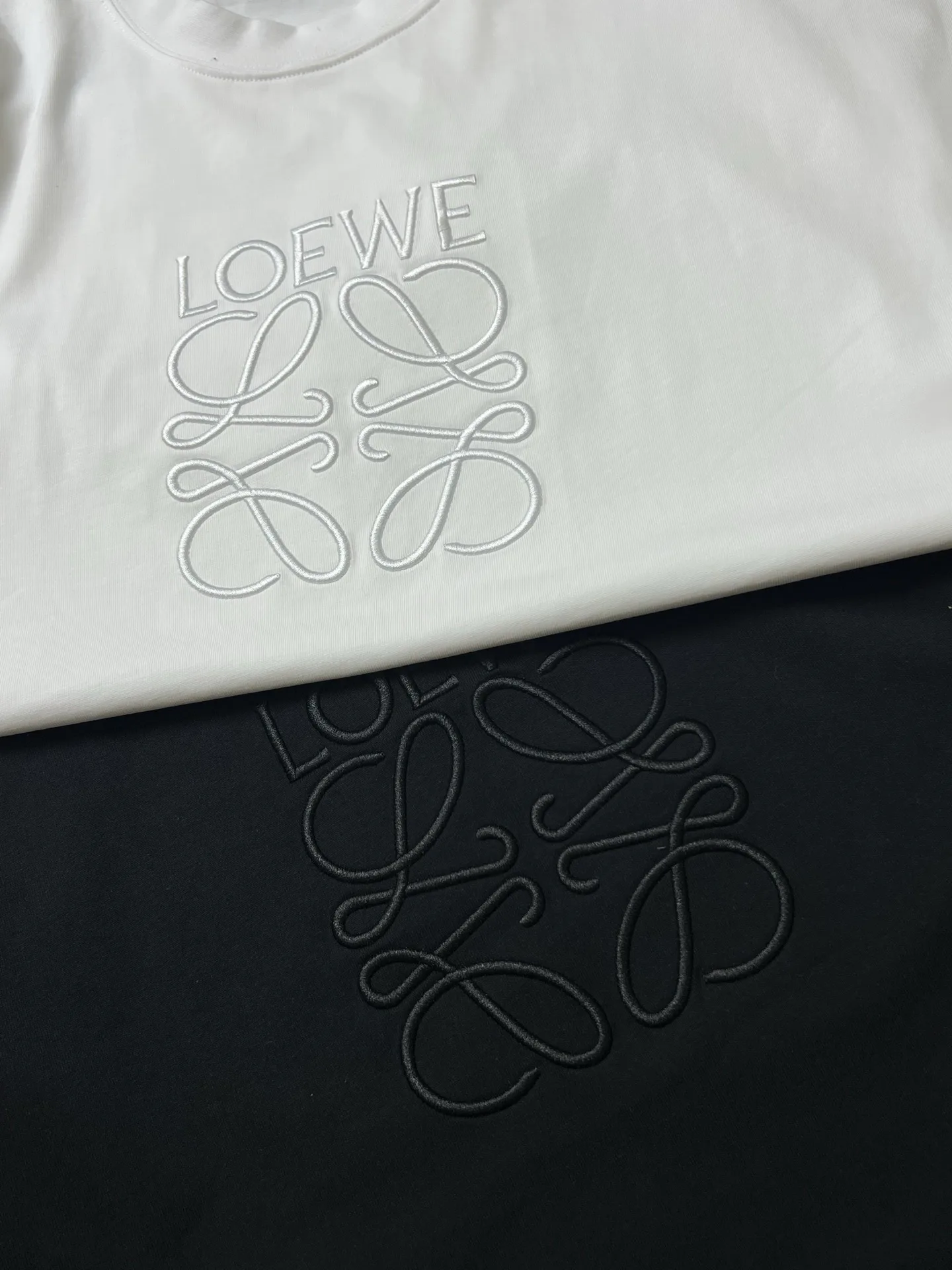 Women's T-Shirts LOEWE 18182463