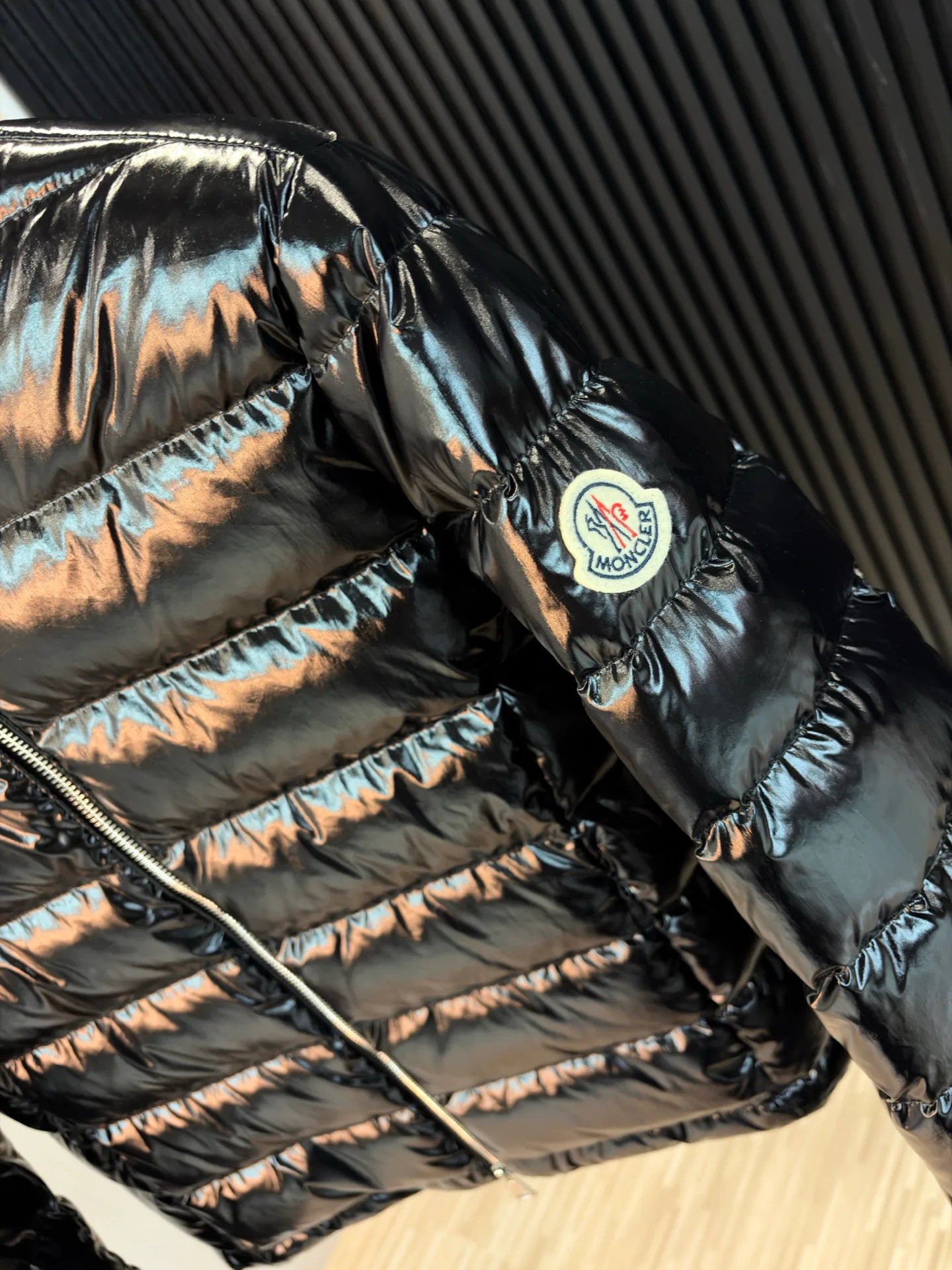Men's Jackets And Down Jackets MONCLER 17908028