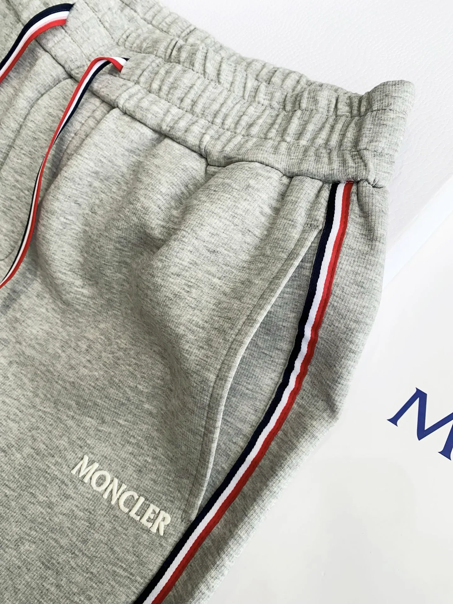 Men's Trousers MONCLER 17973656
