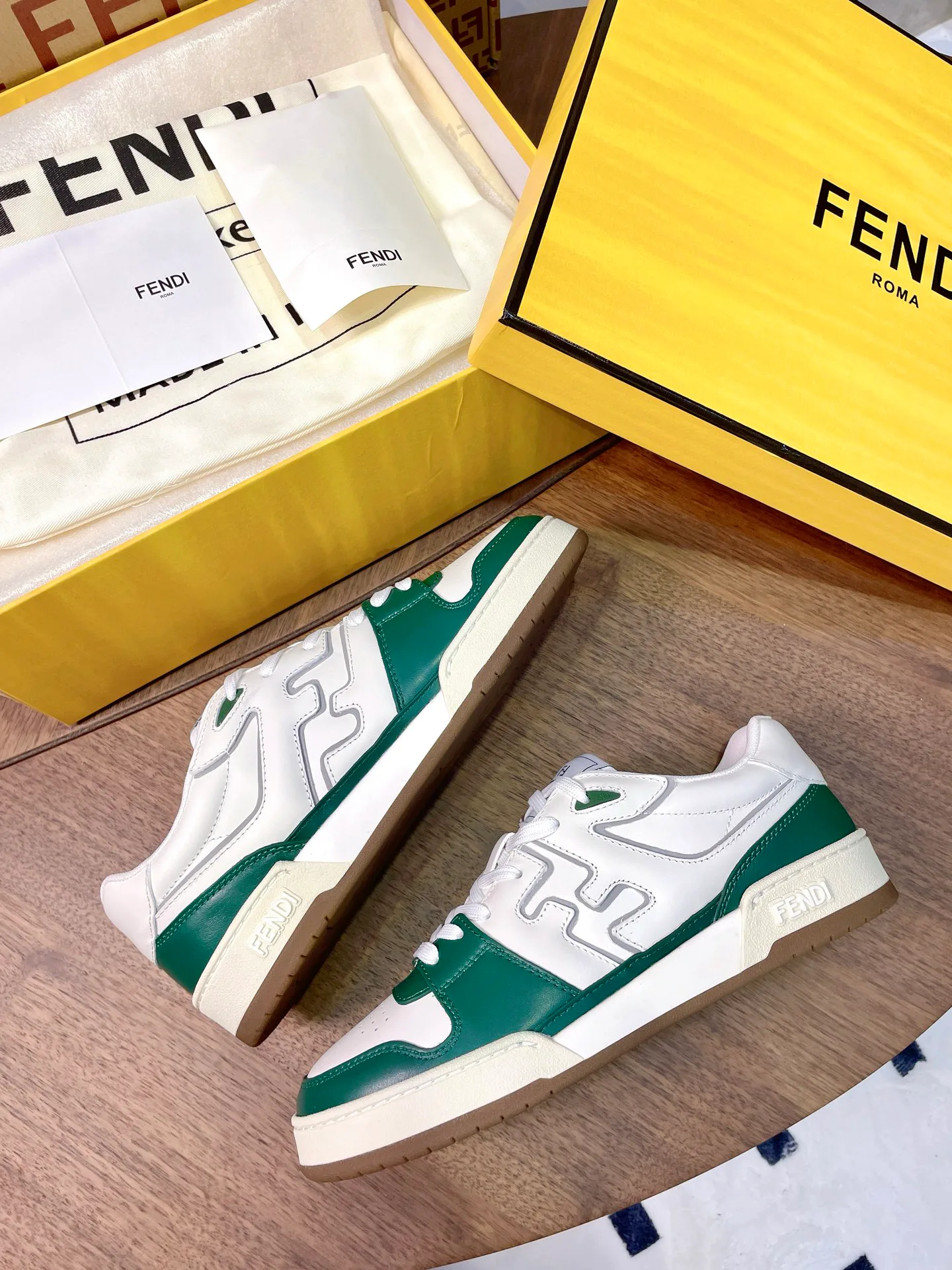 Women's Sneakers FENDI 17957319