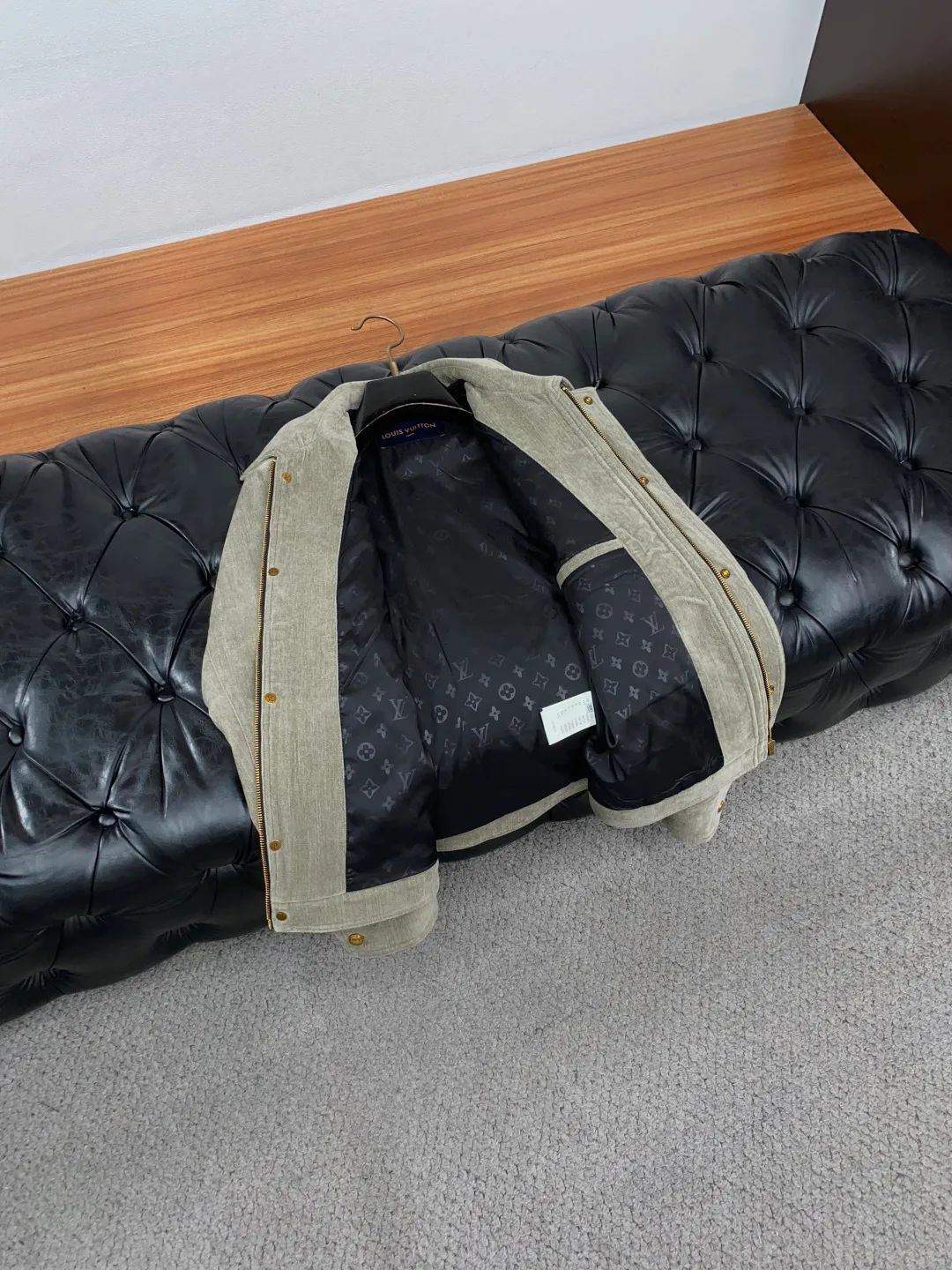 Men's Jackets And Down Jackets LOUIS VUITTON 18178634