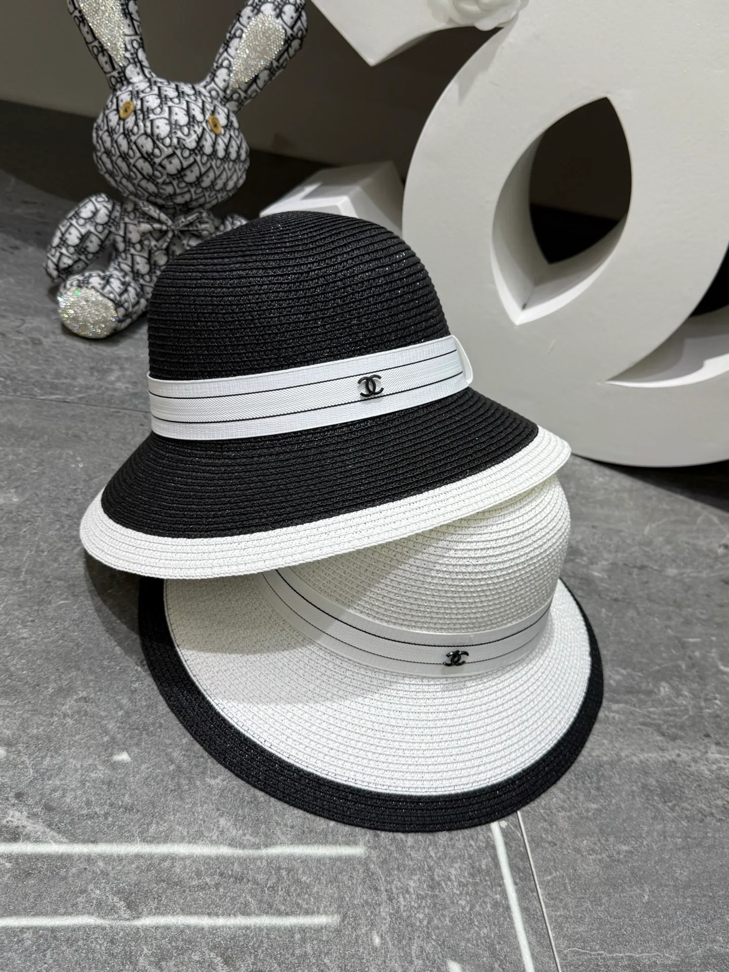 Hats CHANEL 17810495
