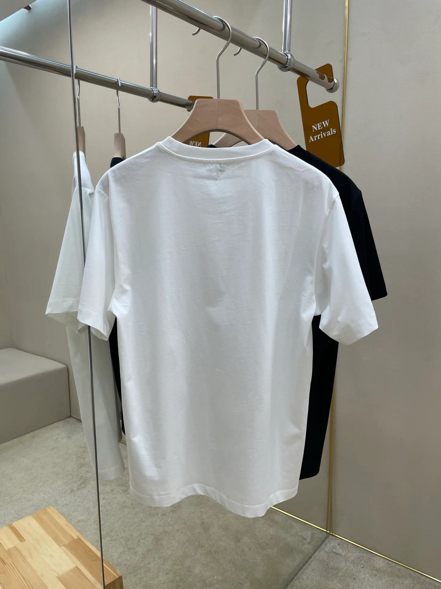 Women's T-Shirts LOEWE 18052375