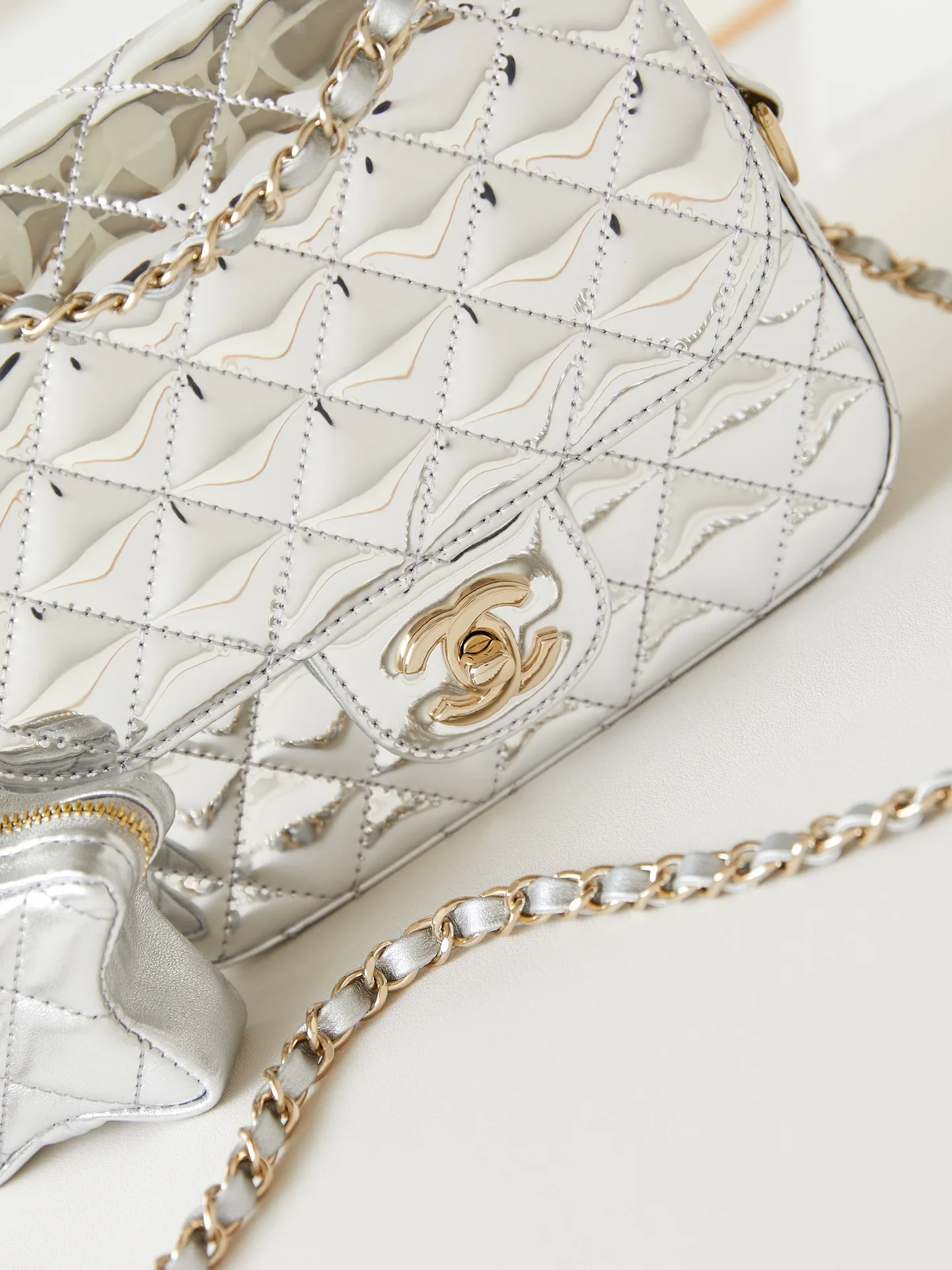 Women's Classic Handbags CHANEL 18065778