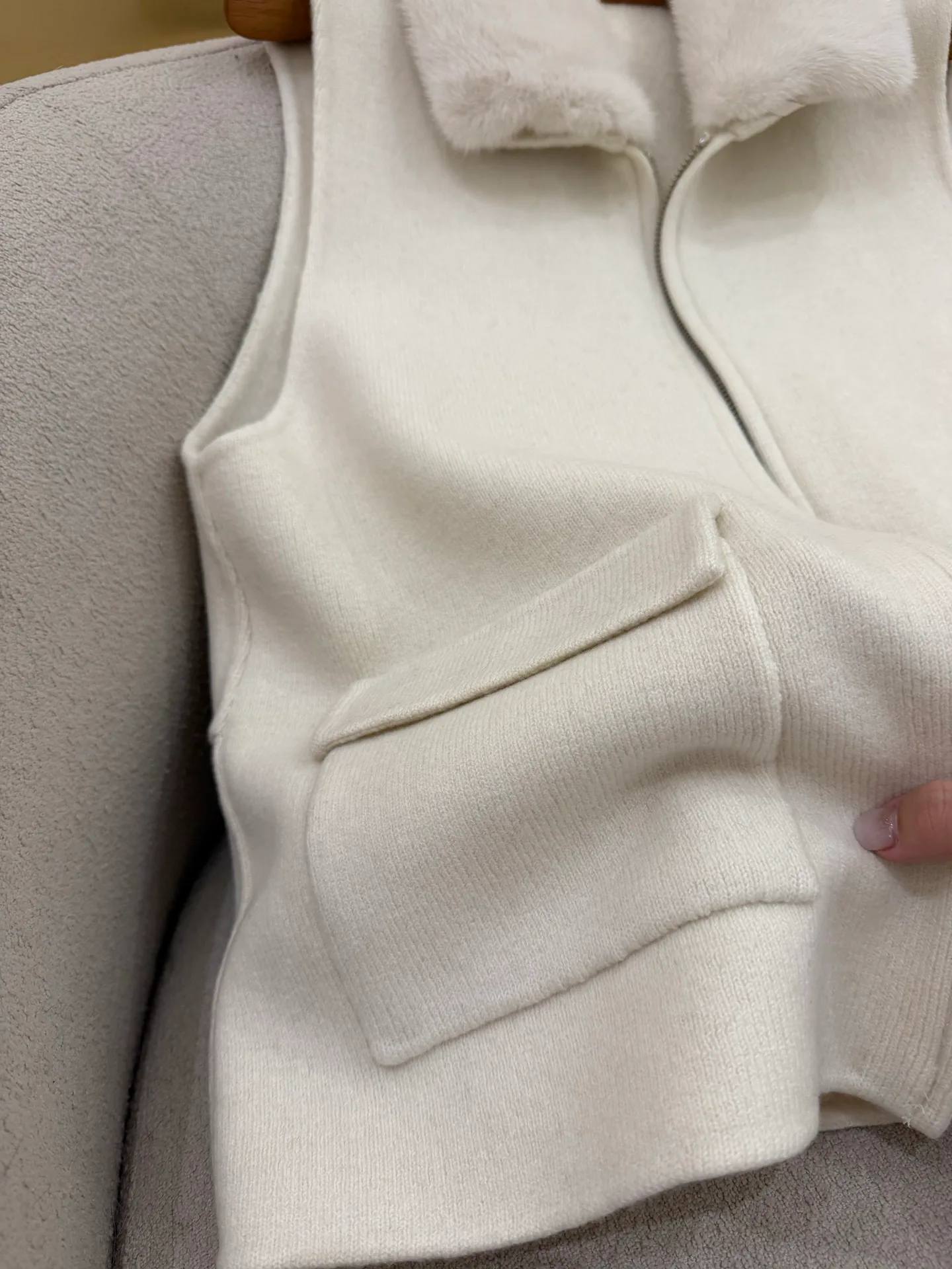 Women's Vests LORO PIANA 18513128