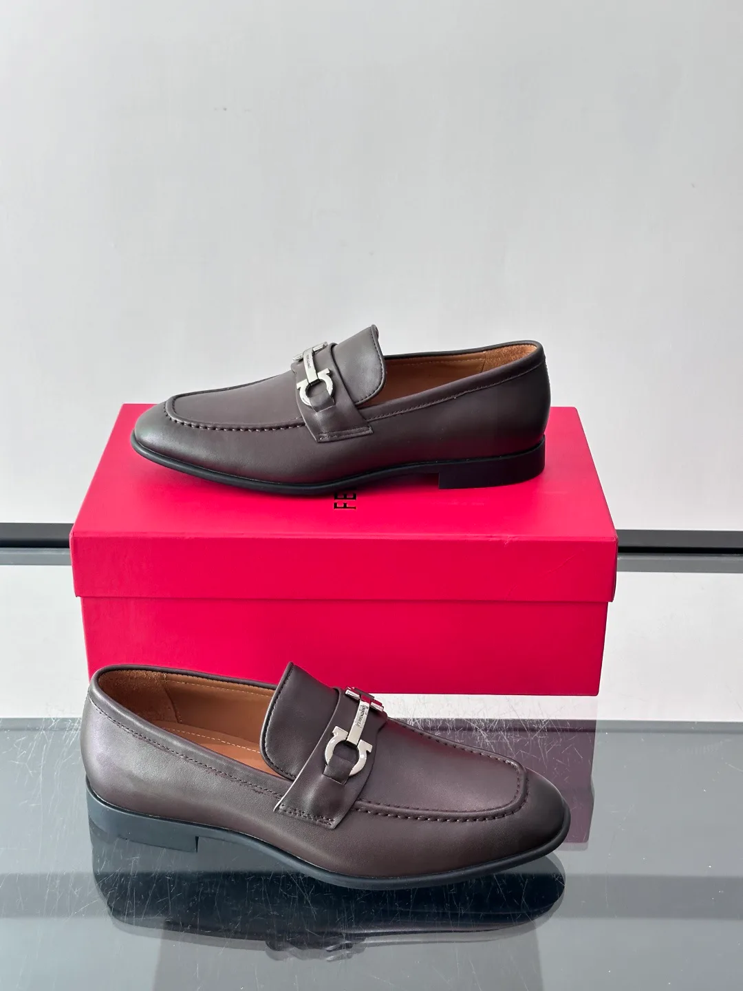 Men's Loafers And Dress Shoes SALVATORE FERRAGAMO 18079492