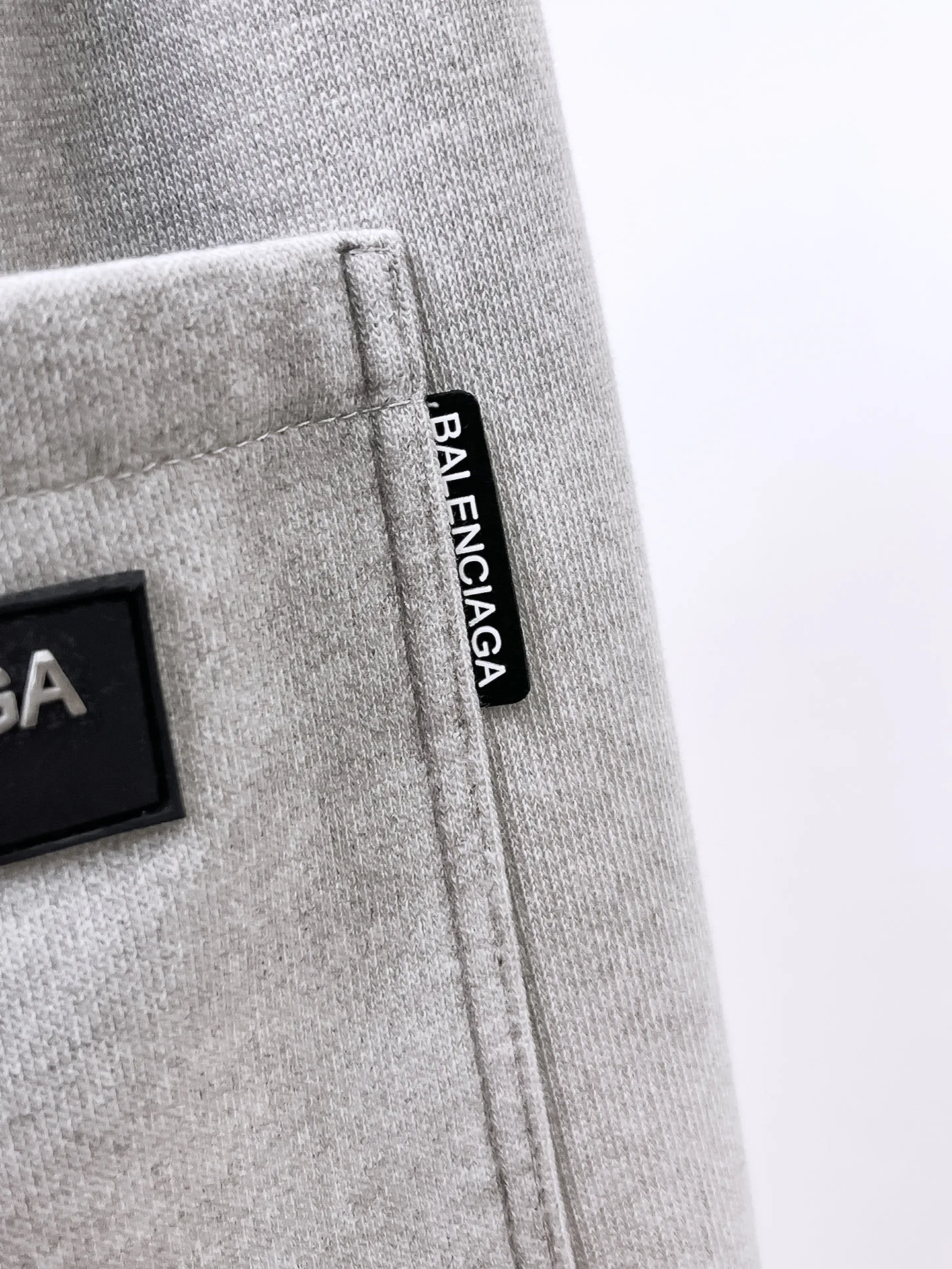 Men's Trousers BALENCIAGA 18399366