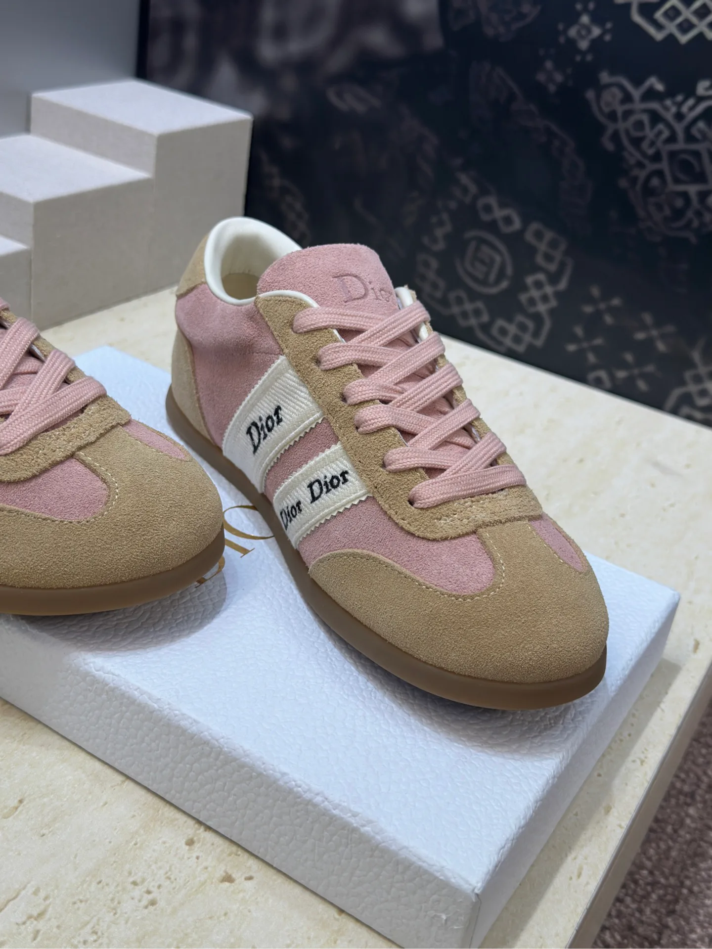 Women's Sneakers CHRISTIAN DIOR 17612354