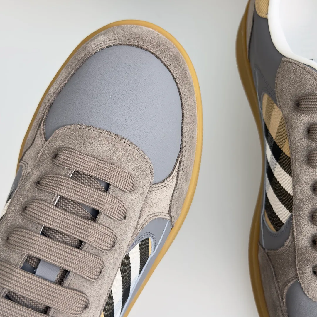 Women's Sneakers BURBERRY 17810105