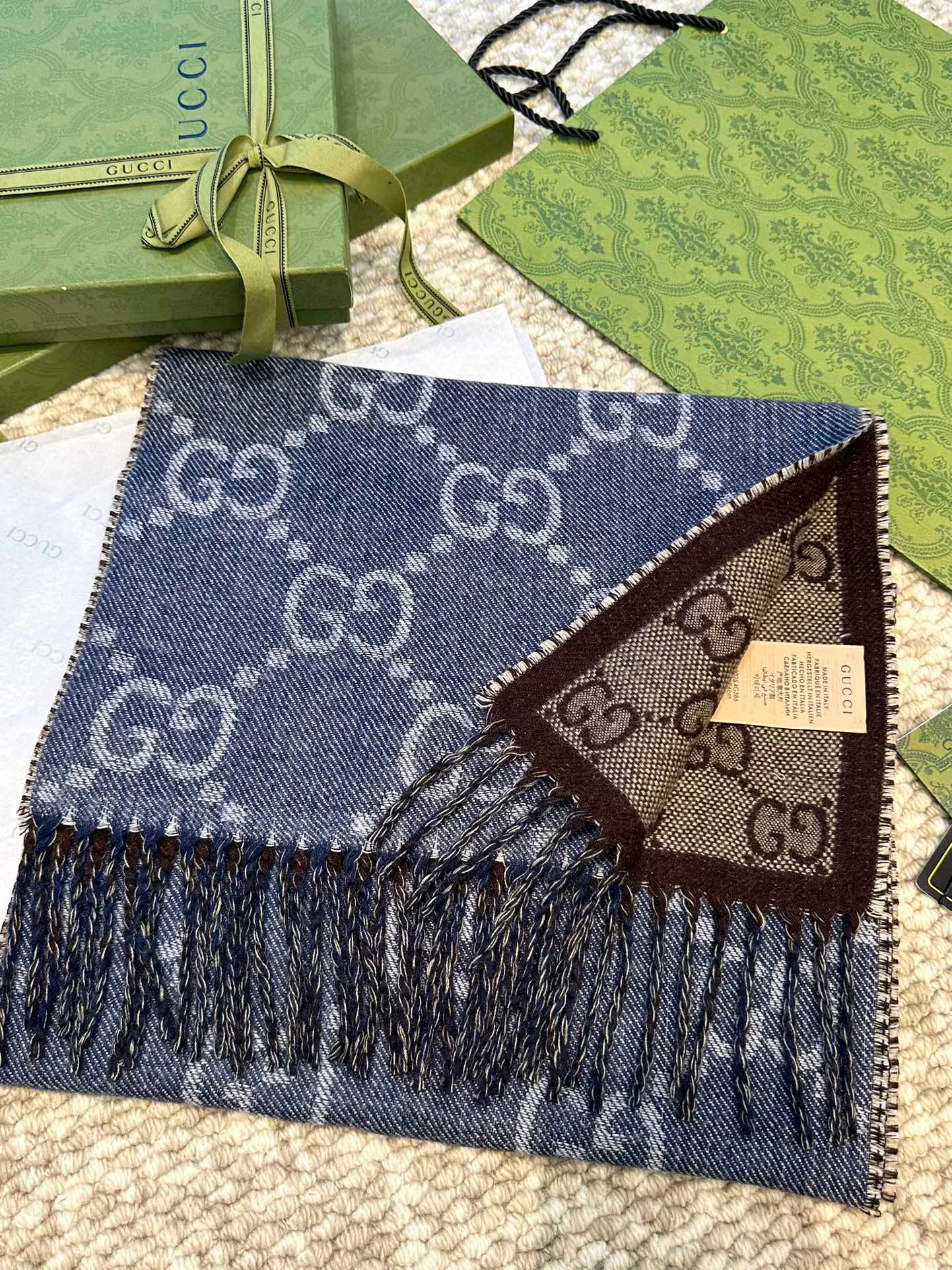 Scarves GUCCI 18105485