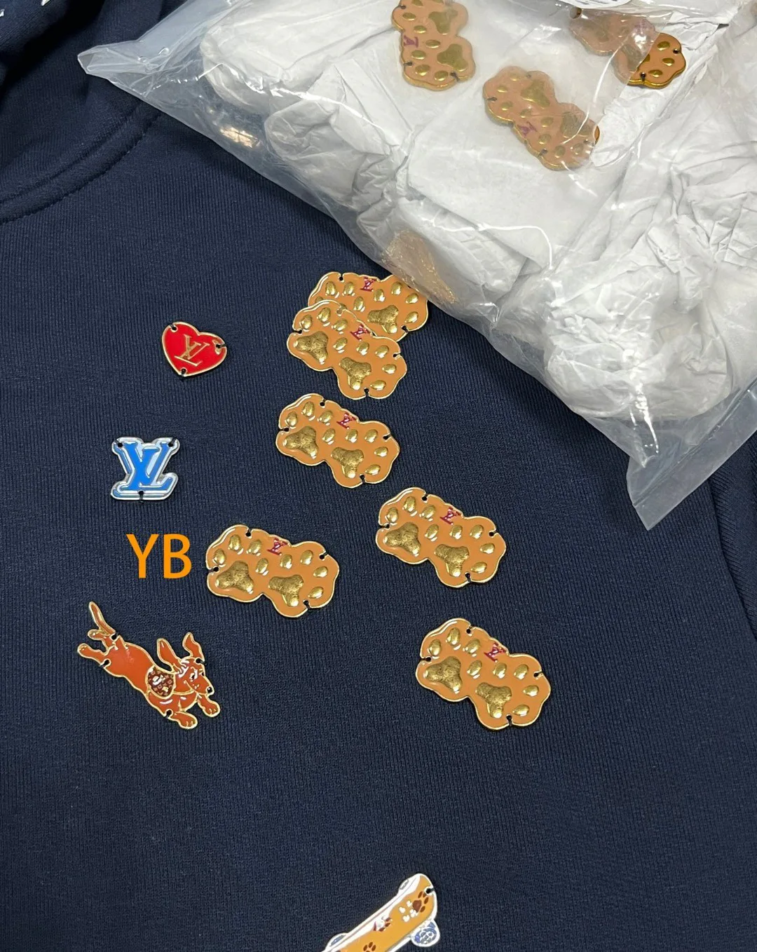 Men's Sweatshirts And Hoodies LOUIS VUITTON 17852634