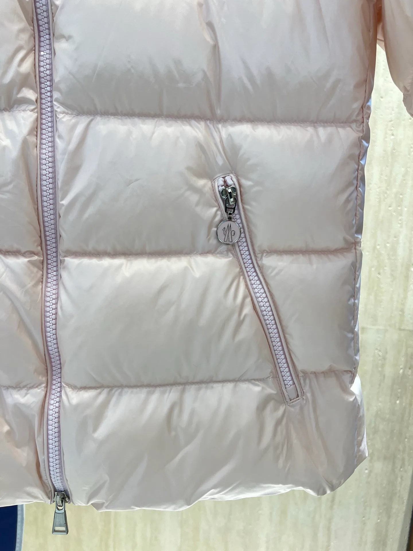 Men's Jackets And Down Jackets MONCLER 18231422