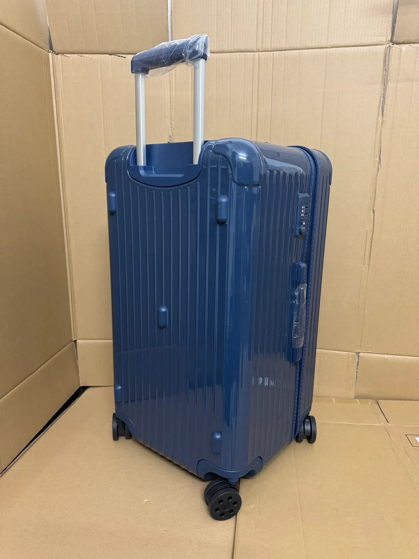 Suitcases RIMOWA 17803830