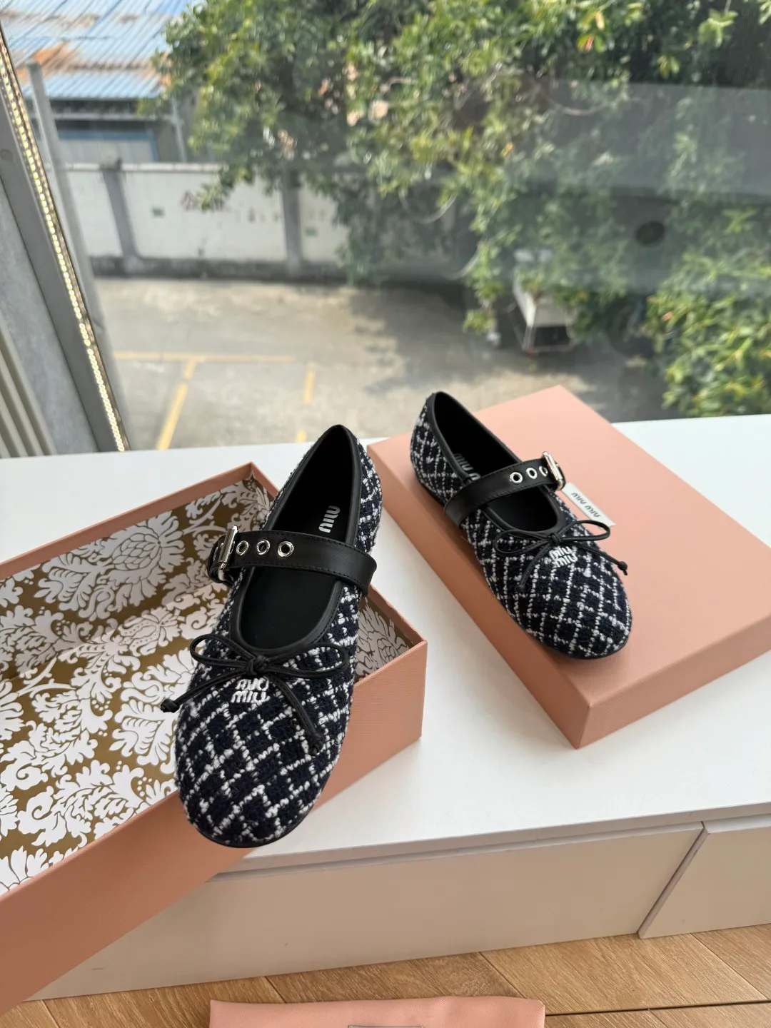 Women's Ballet Flats MIU MIU 18414295