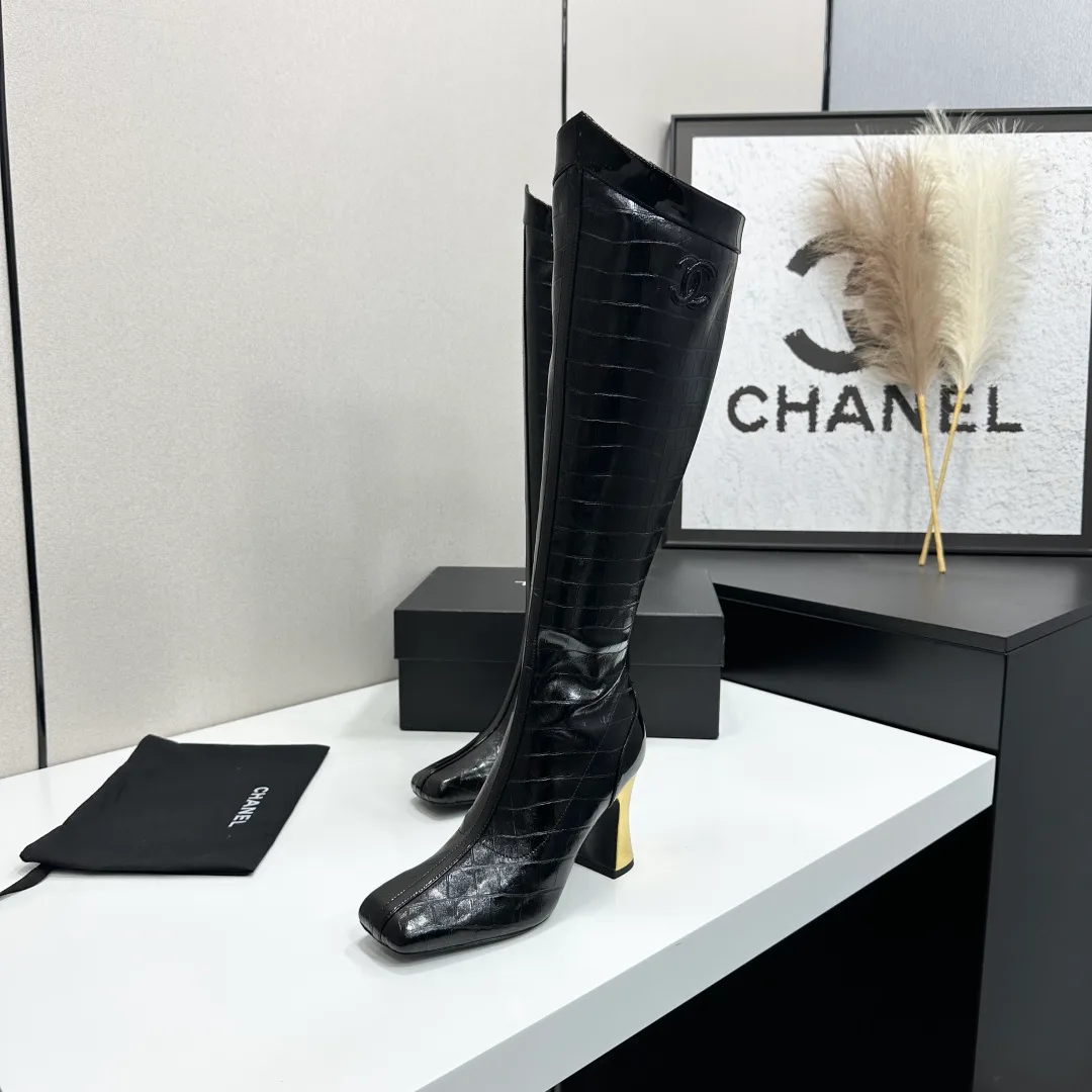 Women's Boots CHANEL 18366732