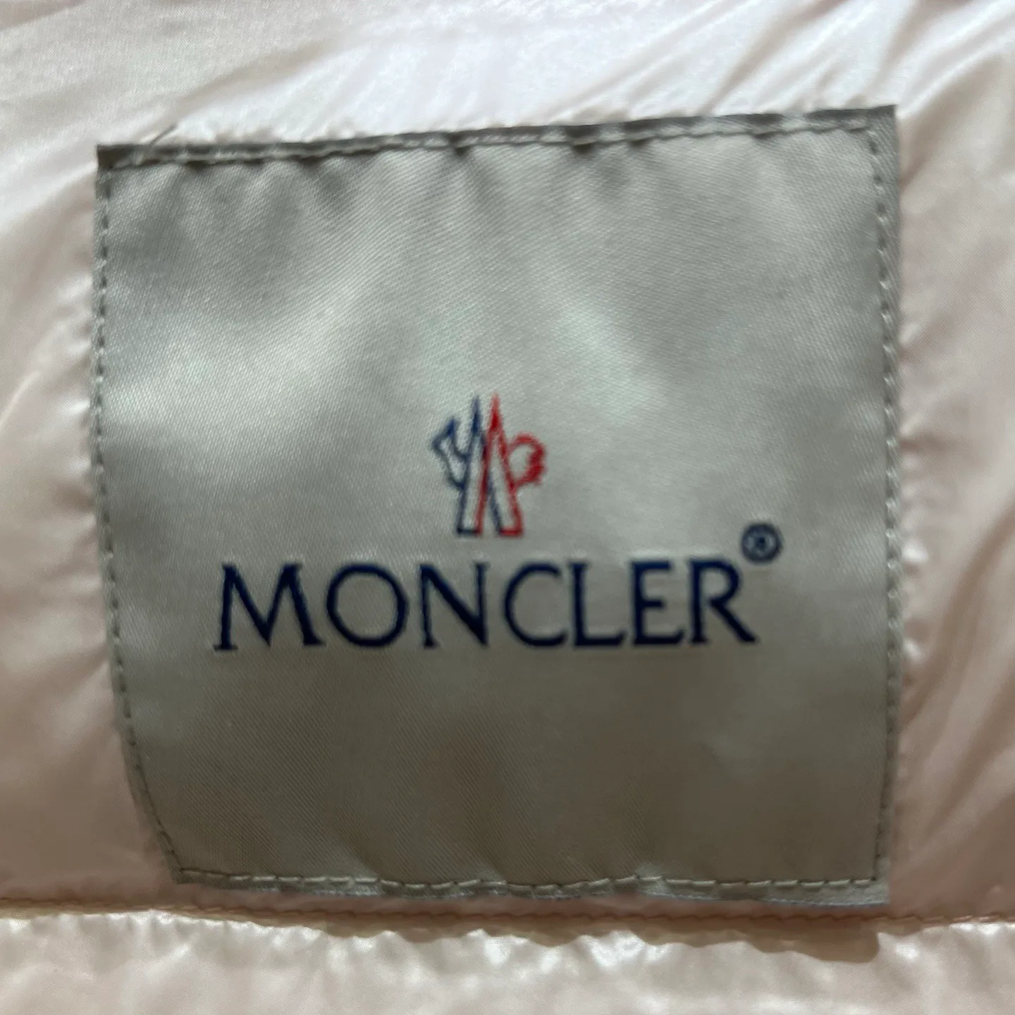 Women's Jackets And Down Jackets MONCLER 18032038