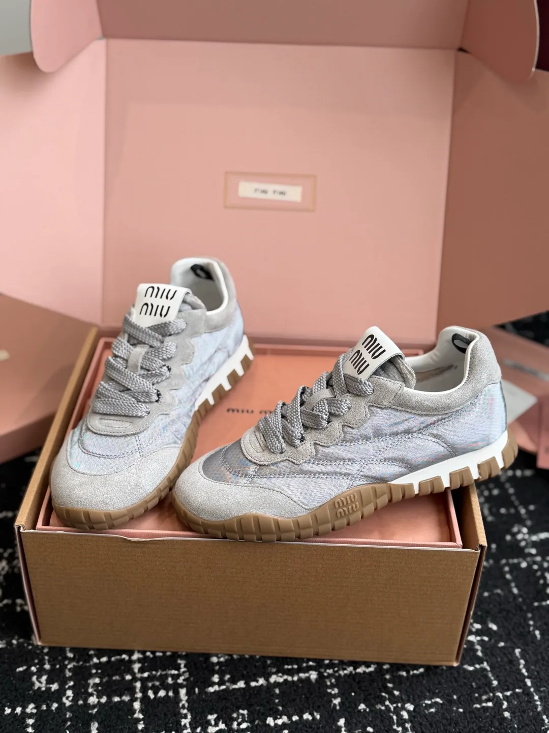 Women's Sneakers MIU MIU 17804443