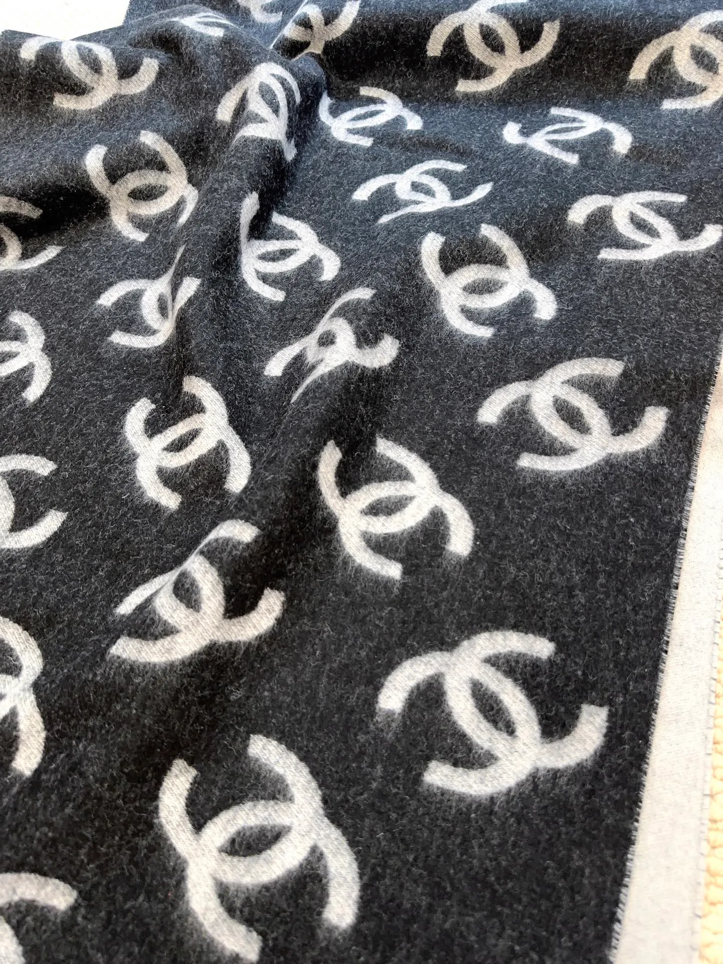 Scarves CHANEL 18401182