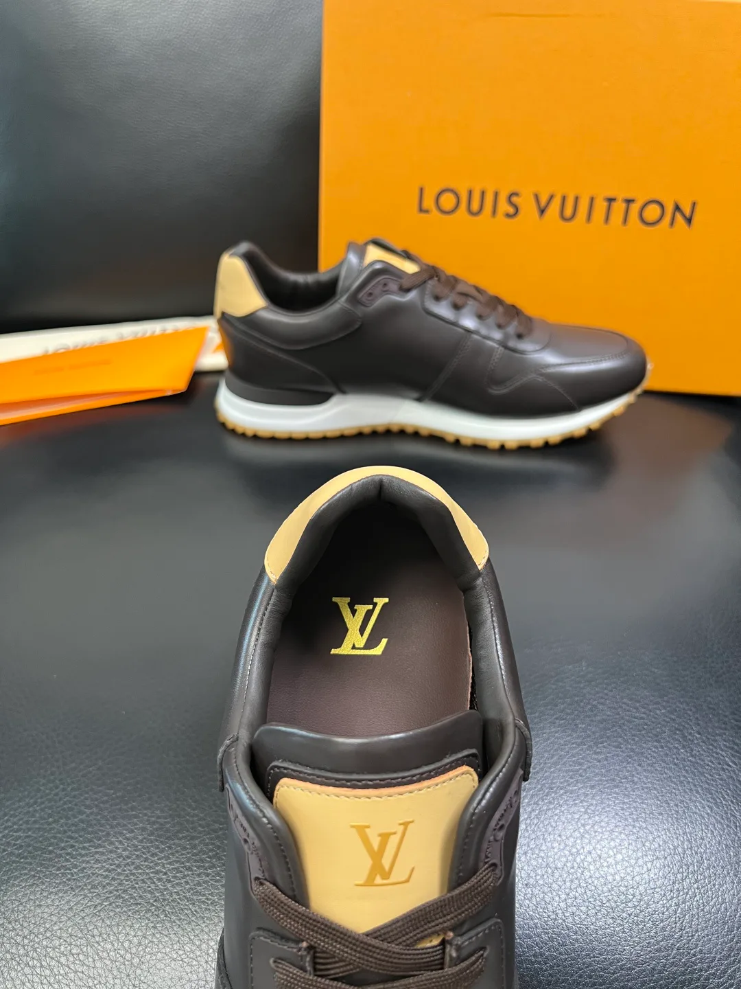 Men's Sneakers LOUIS VUITTON 17961829