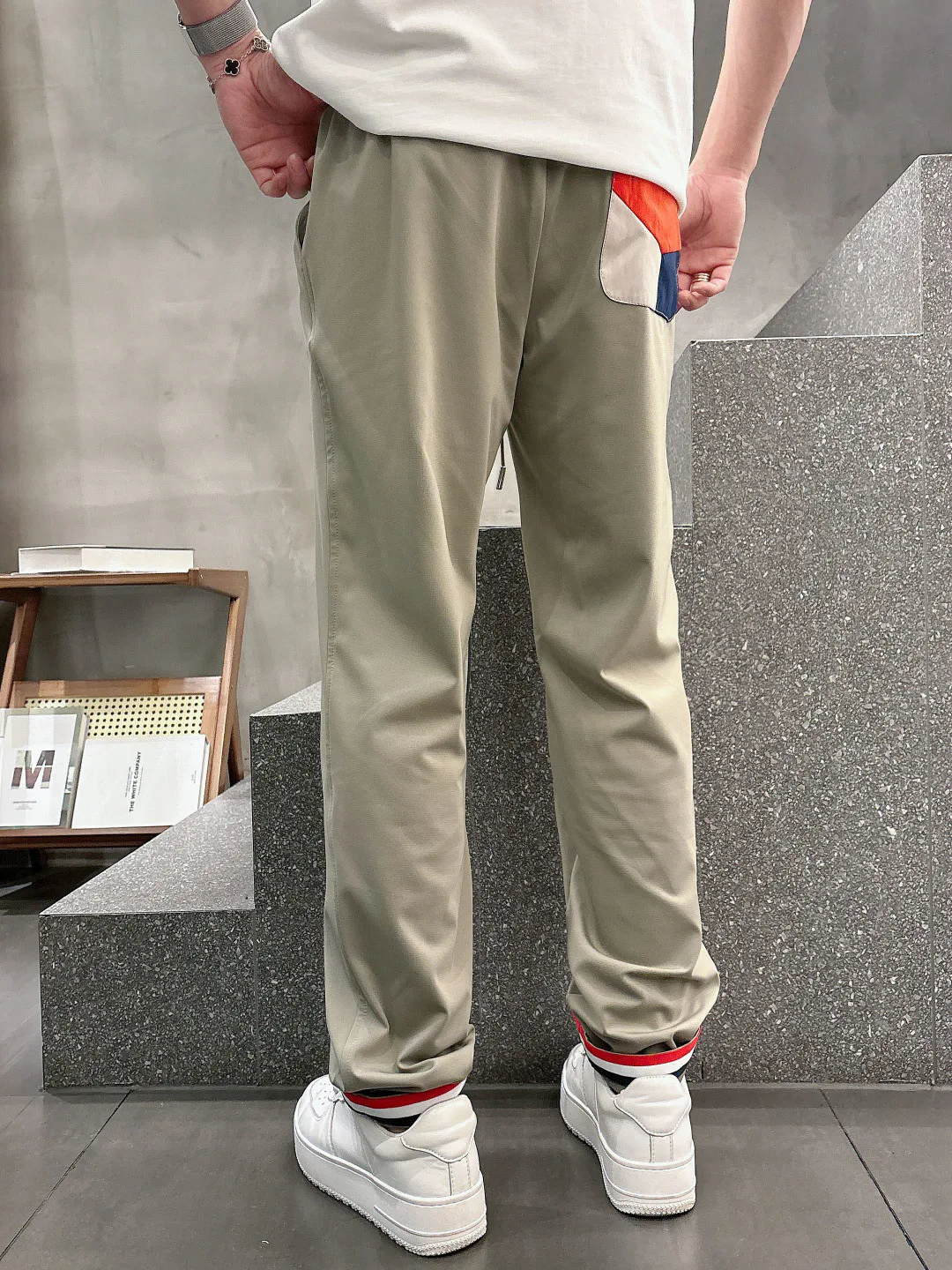 Men's Trousers MONCLER 18097668
