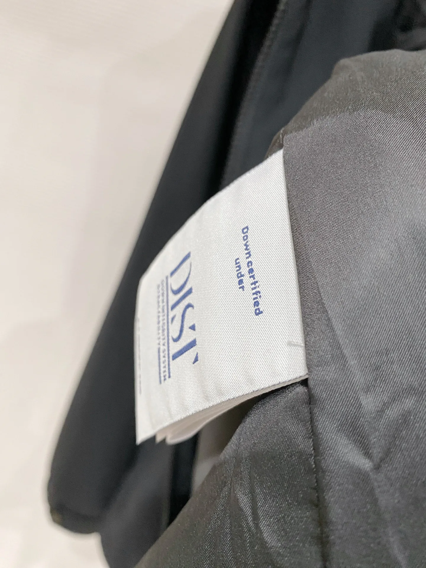 Men's Jackets And Down Jackets MONCLER 17993083