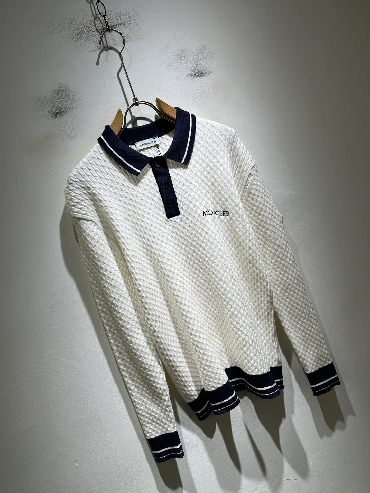 Men's Jumpers And Sweaters MONCLER 18343271