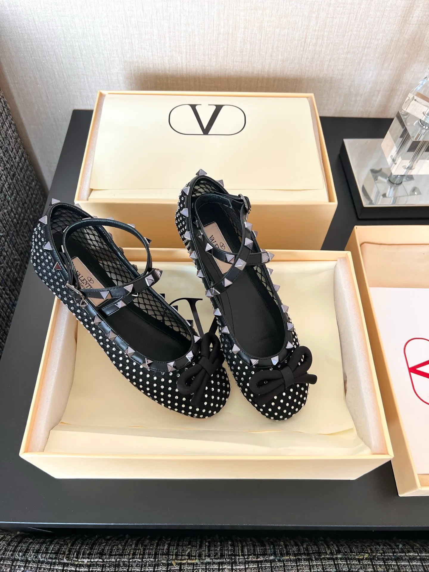 Women's Ballet Flats VALENTINO 17480171