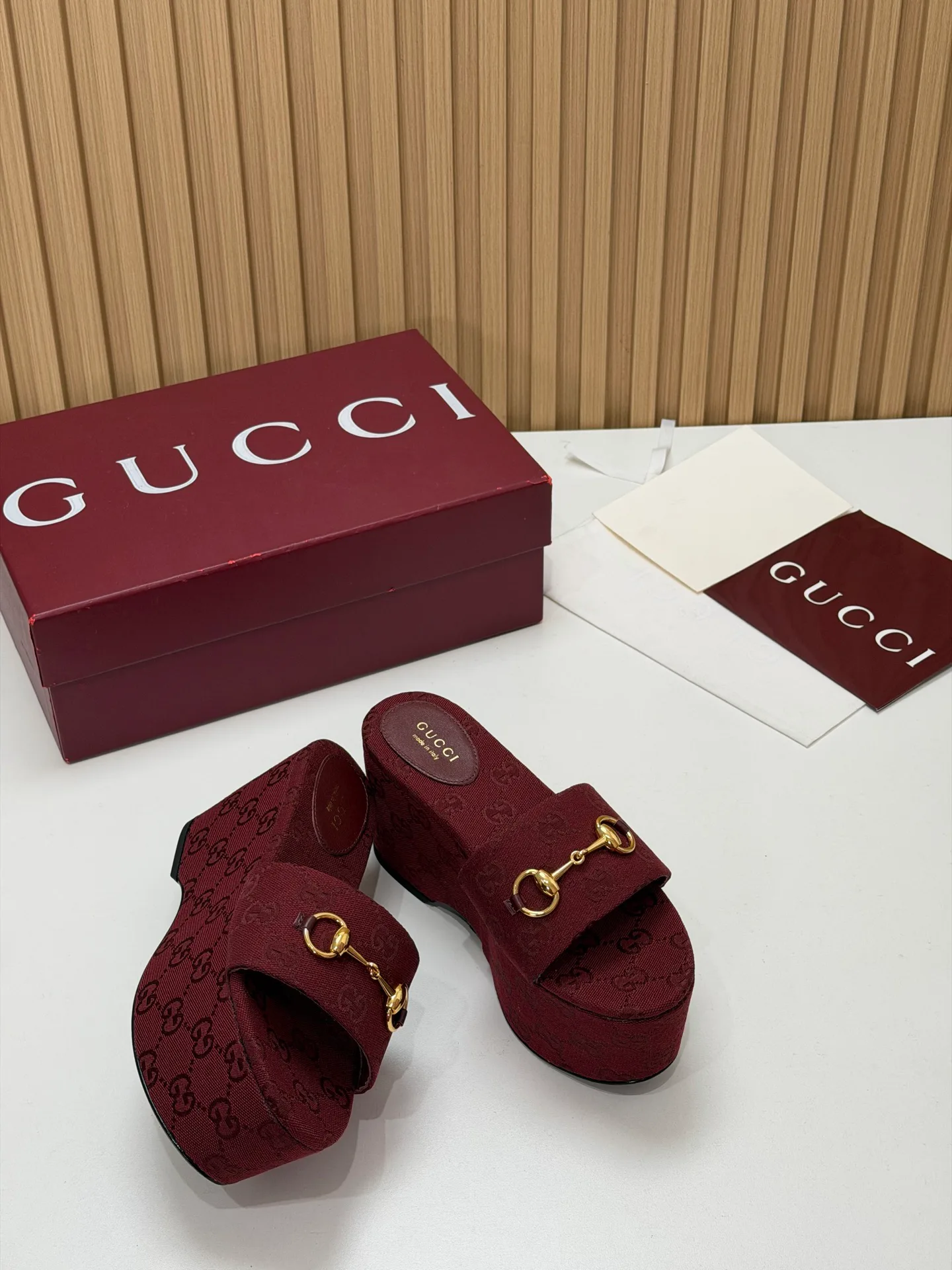 Women's Open-Toe Sandals GUCCI 17631675
