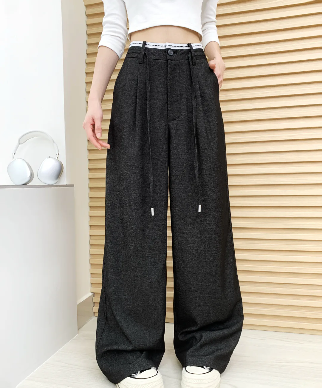 Women's Trousers MAISON MARGIELA 18199283