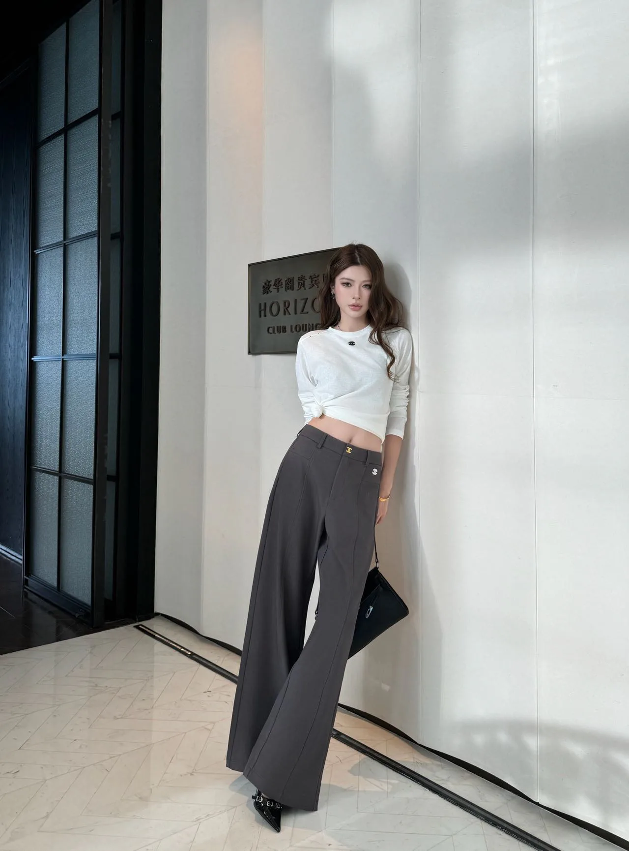 Women's Trousers CHANEL 18348251