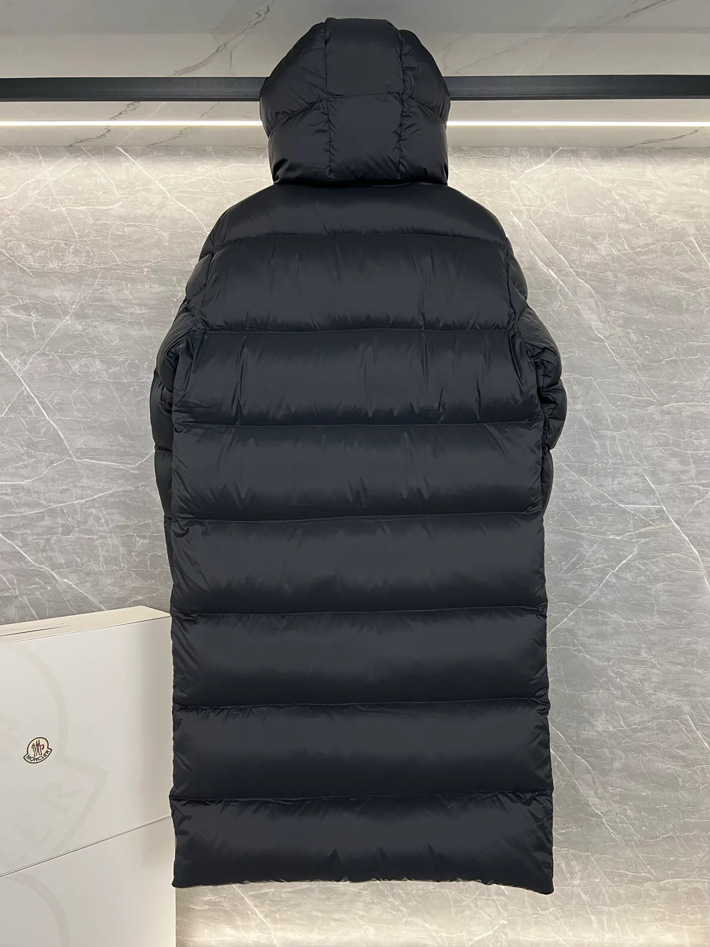 Куртки И Пуховики Мужские Moncler 18599882