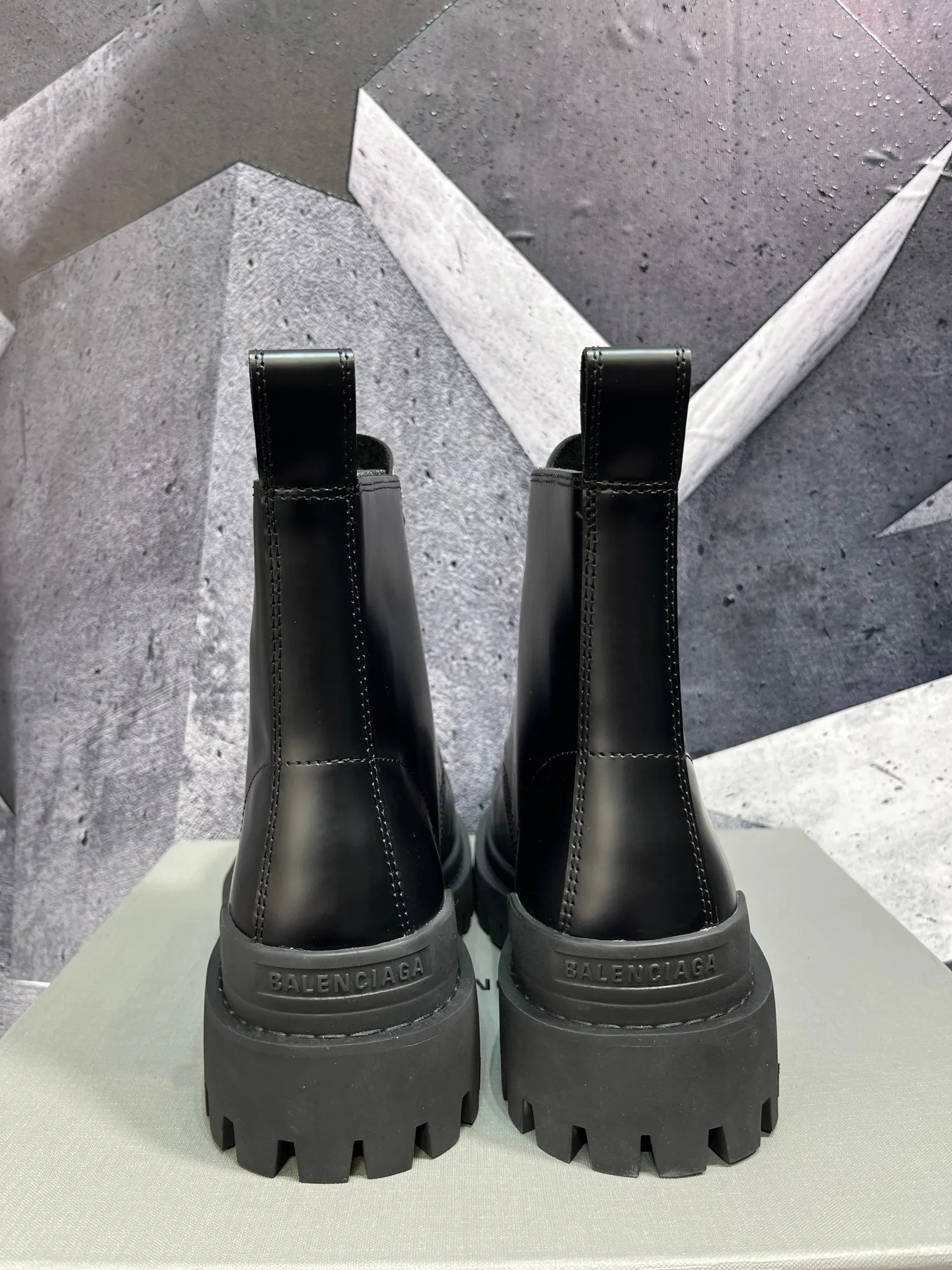 Men's Ankle Boots BALENCIAGA 17962272
