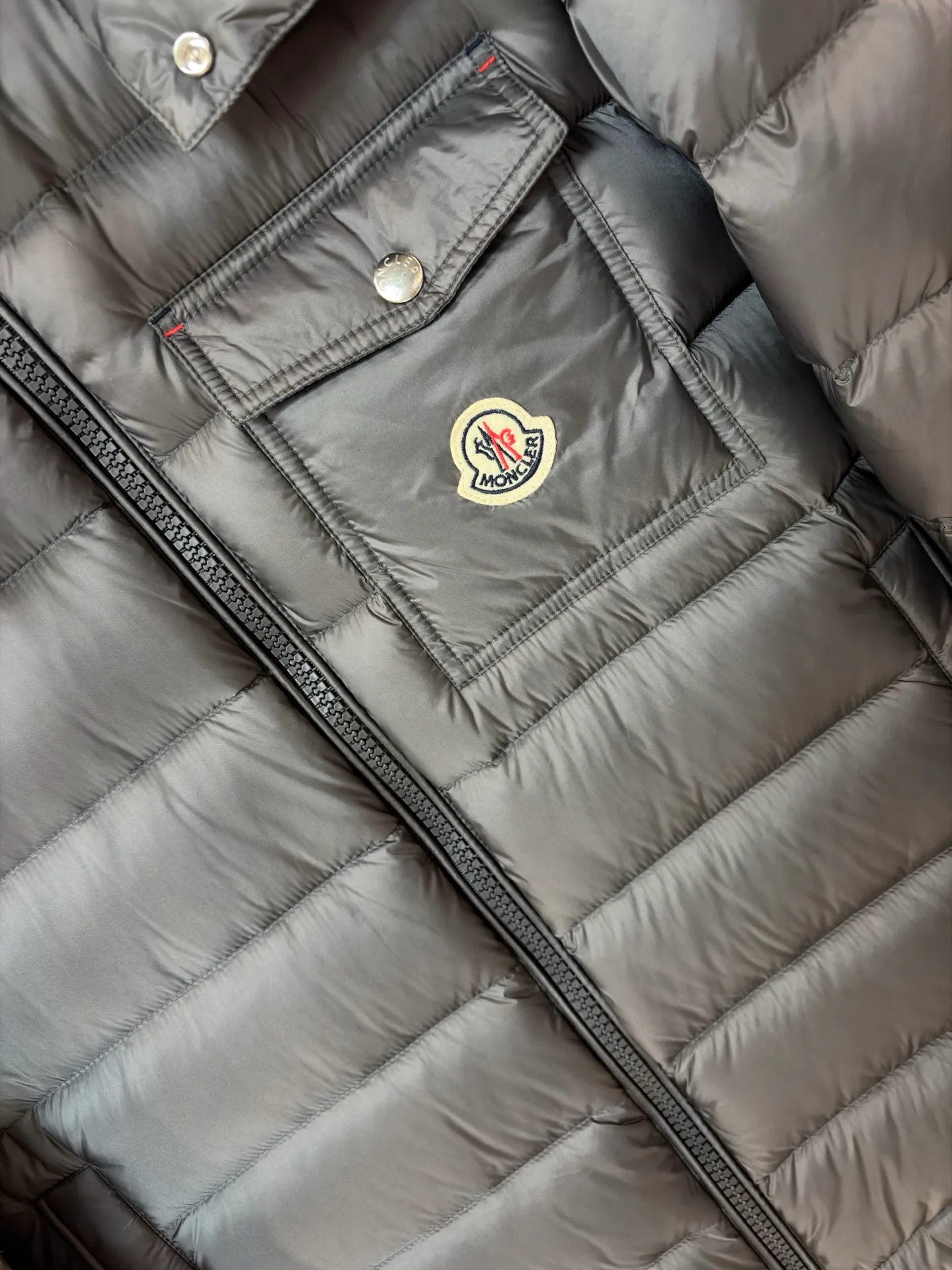 Women's Jackets And Down Jackets MONCLER 18391740