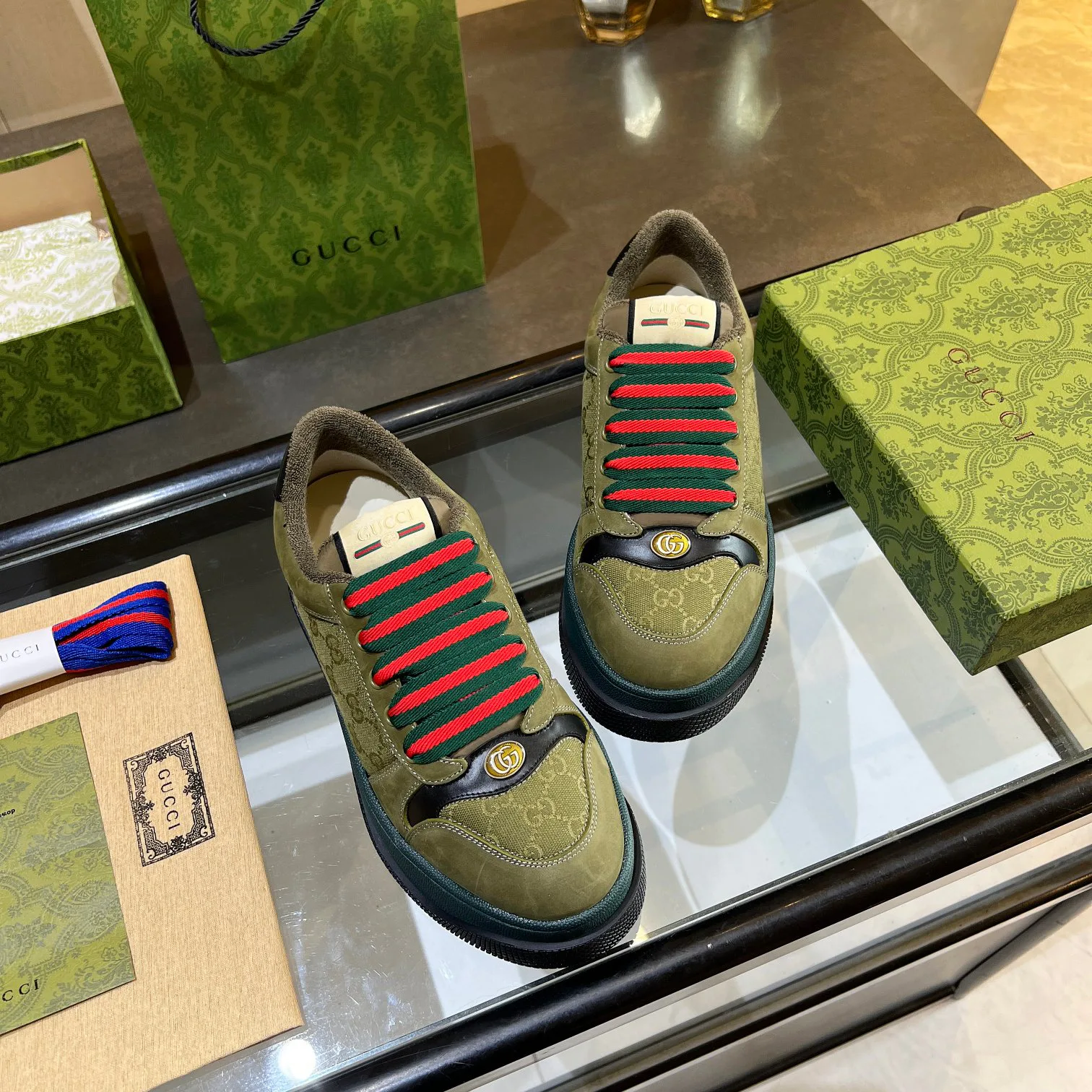 Women's Sneakers GUCCI 17955439
