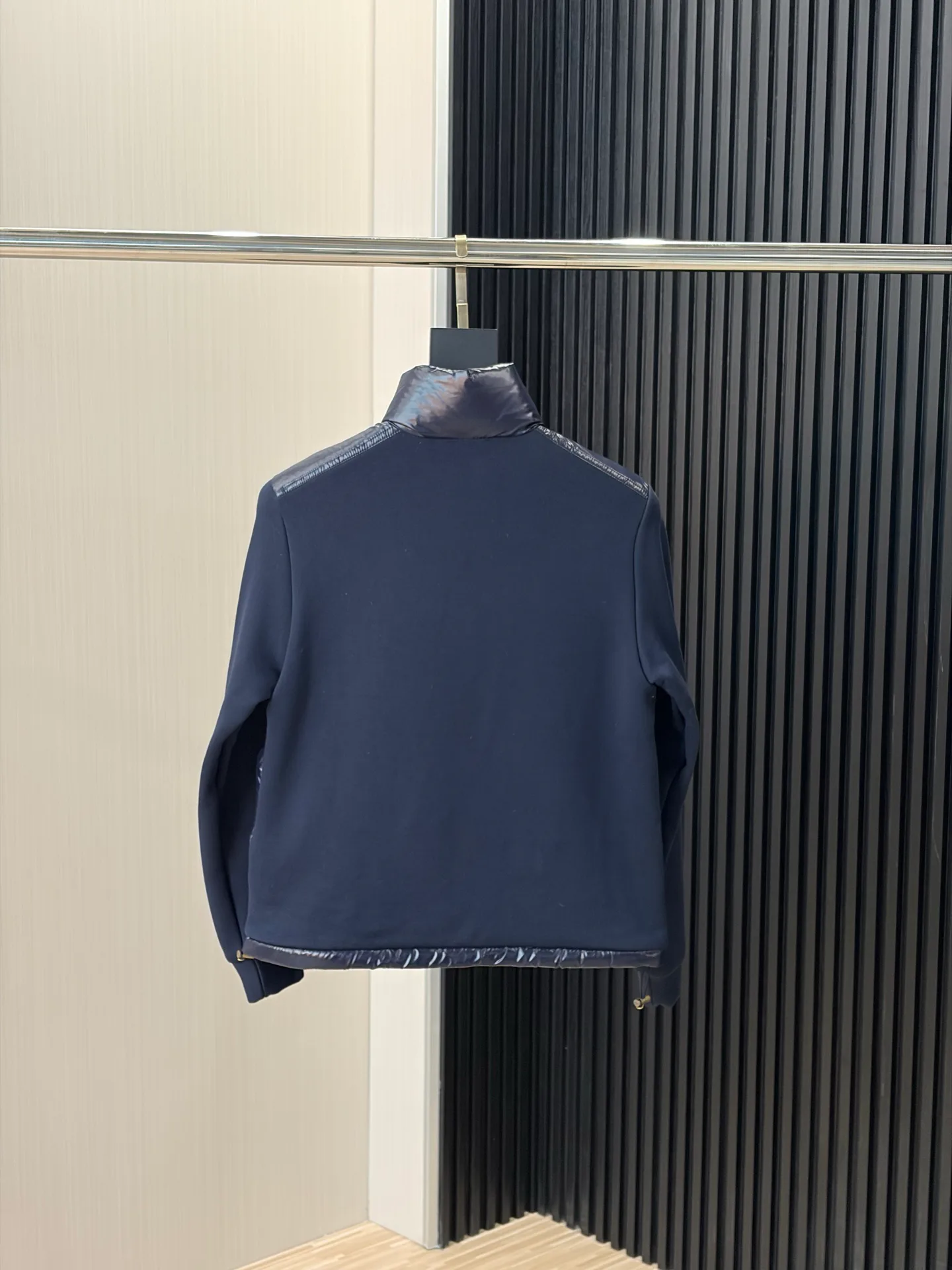 Men's Jackets And Down Jackets MONCLER 18231124