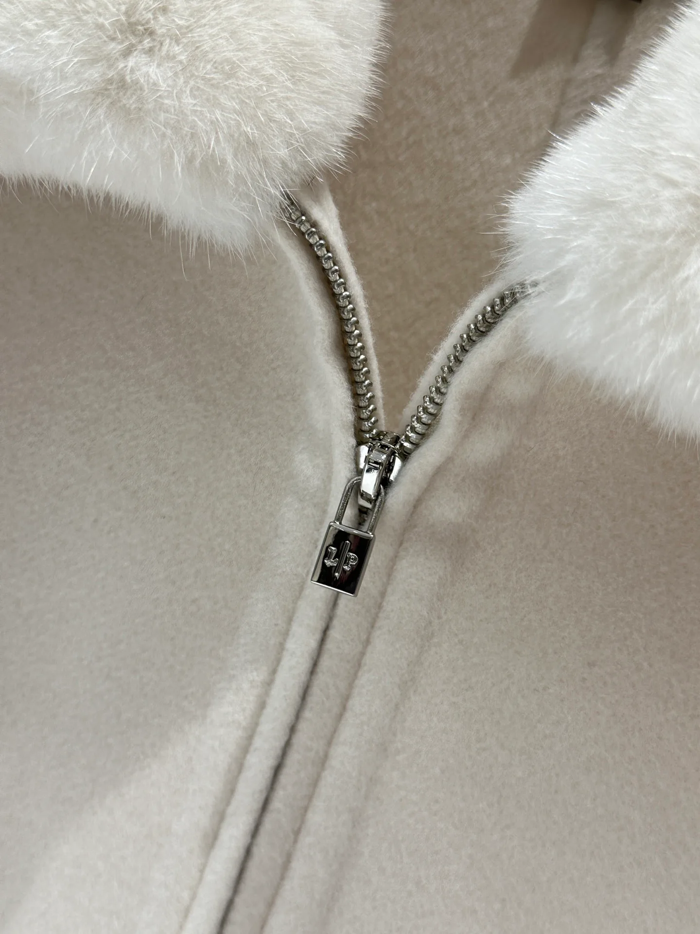 Women's Coats LORO PIANA 18082915