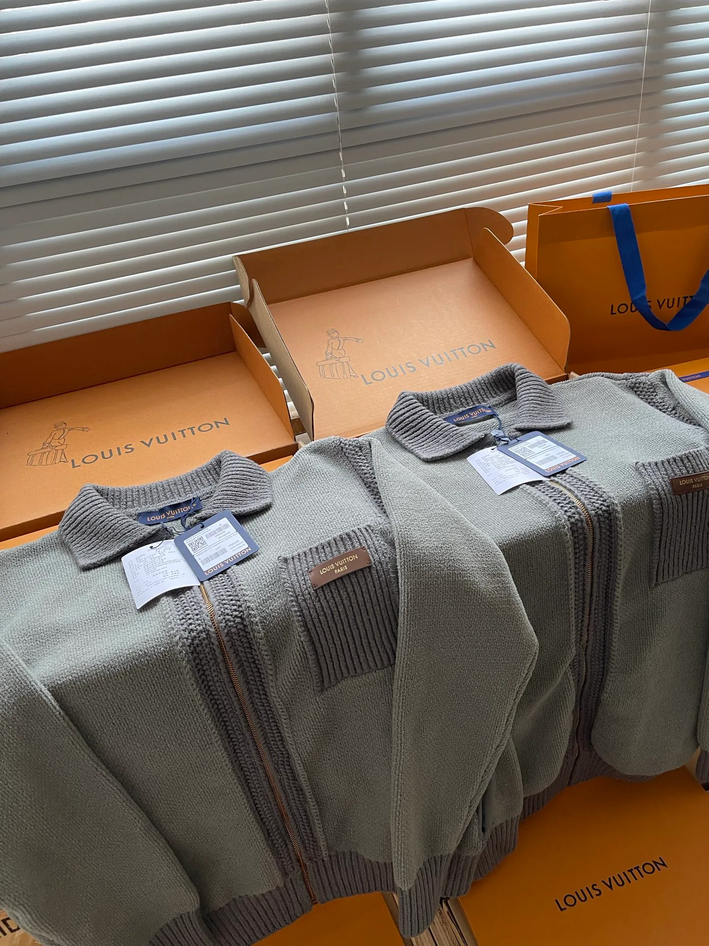 Men's Jumpers And Sweaters LOUIS VUITTON 18414066